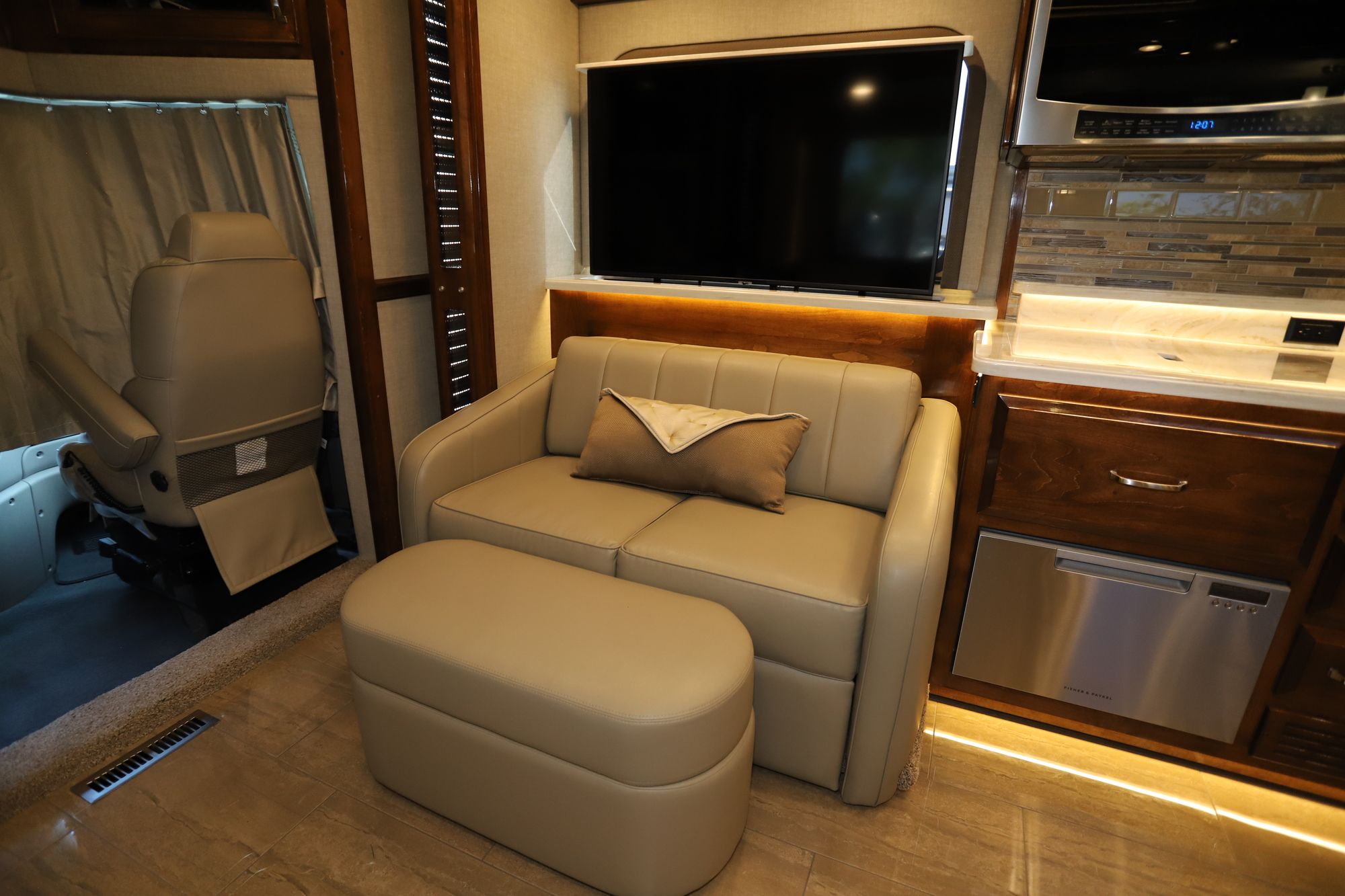 New 2020 Renegade Rv Ikon i4534RX Super C  For Sale