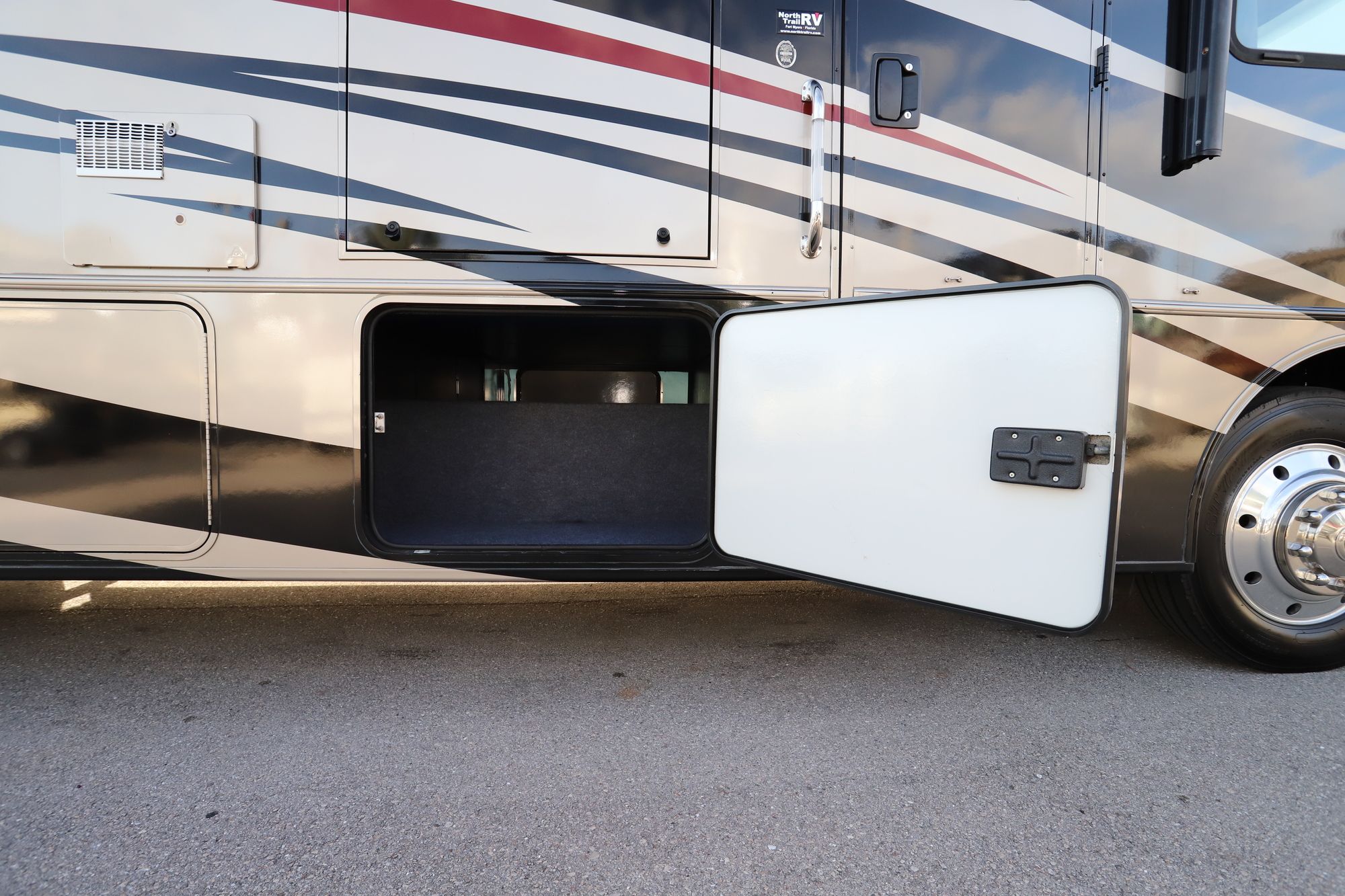 Used 2013 Itasca Sun Star 35B Class A  For Sale