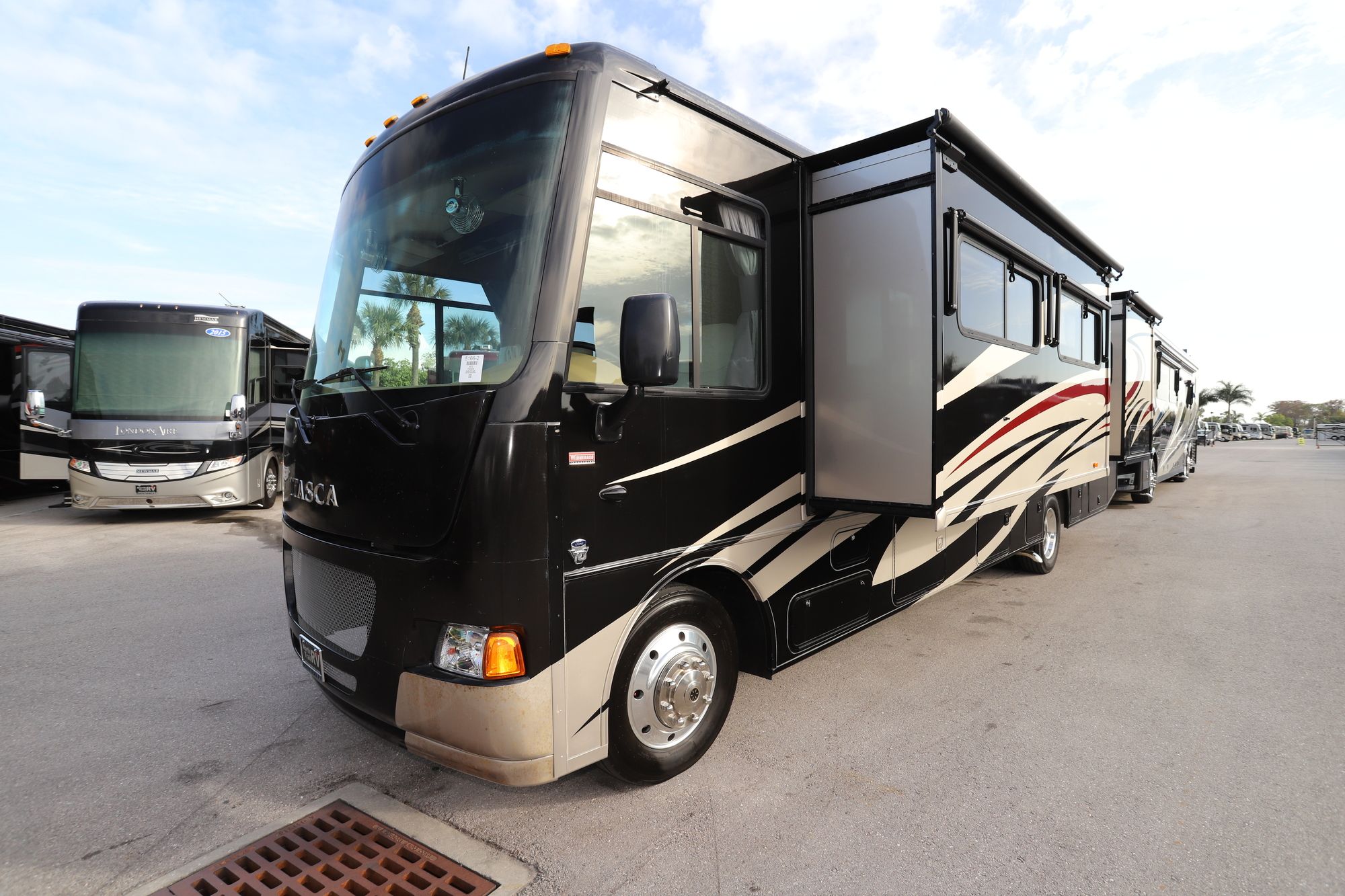 Used 2013 Itasca Sun Star 35B Class A  For Sale