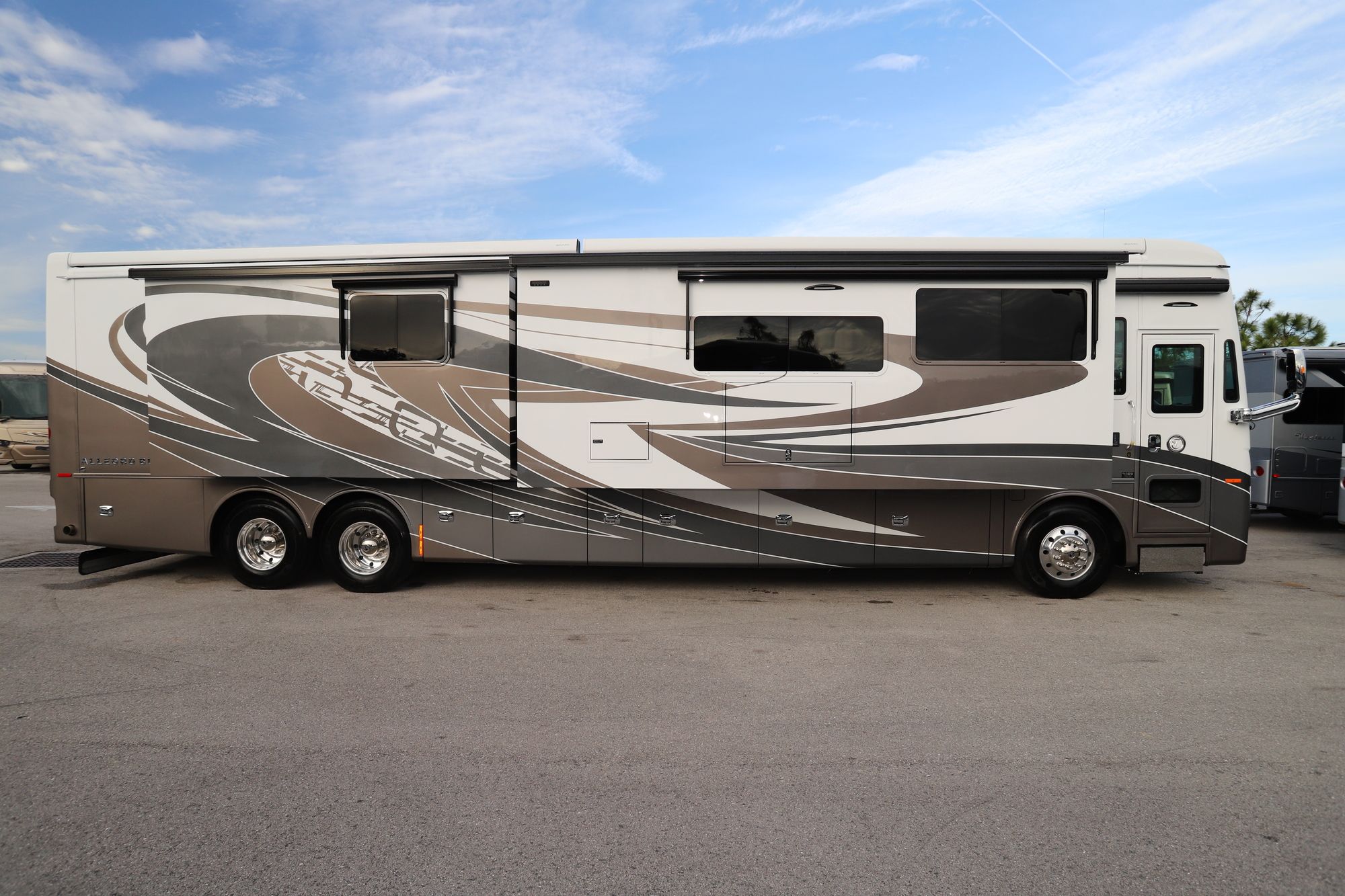 New 2020 Tiffin Motor Homes Allegro Bus 45OPP Class A  For Sale