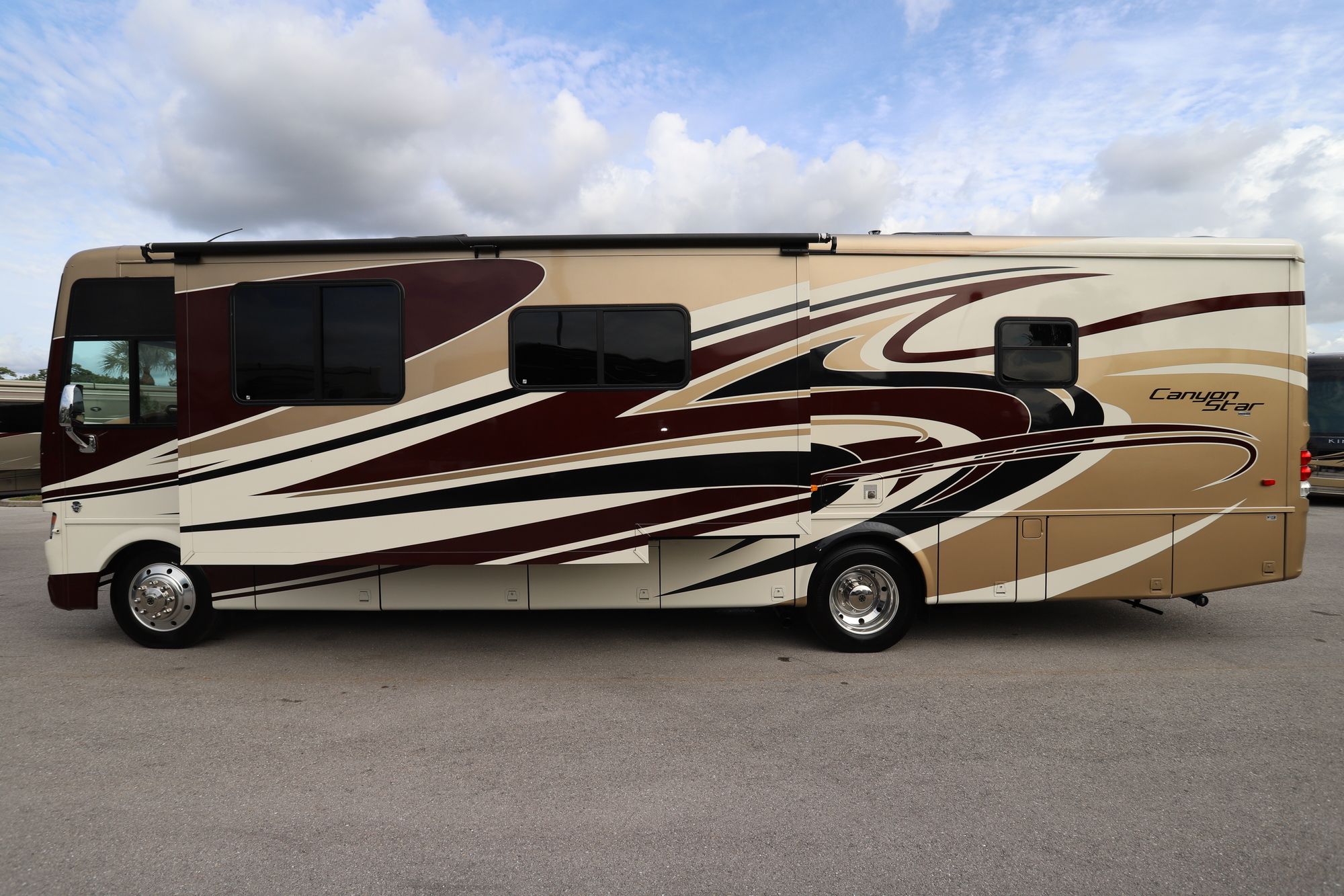 Used 2014 Newmar Canyon Star 3610 Class A  For Sale