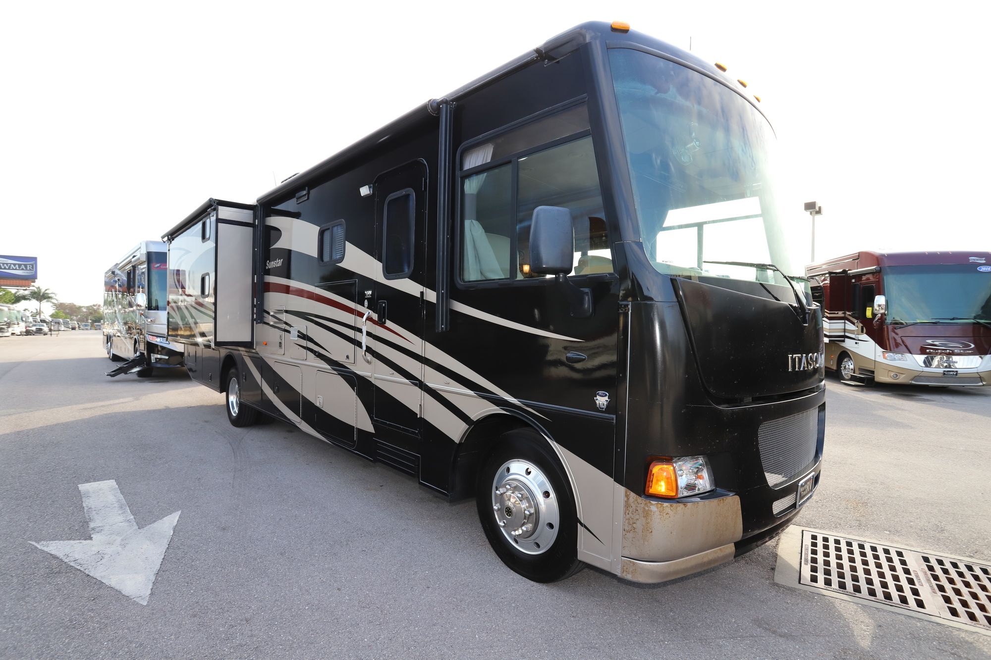 Used 2013 Itasca Sun Star 35B Class A  For Sale