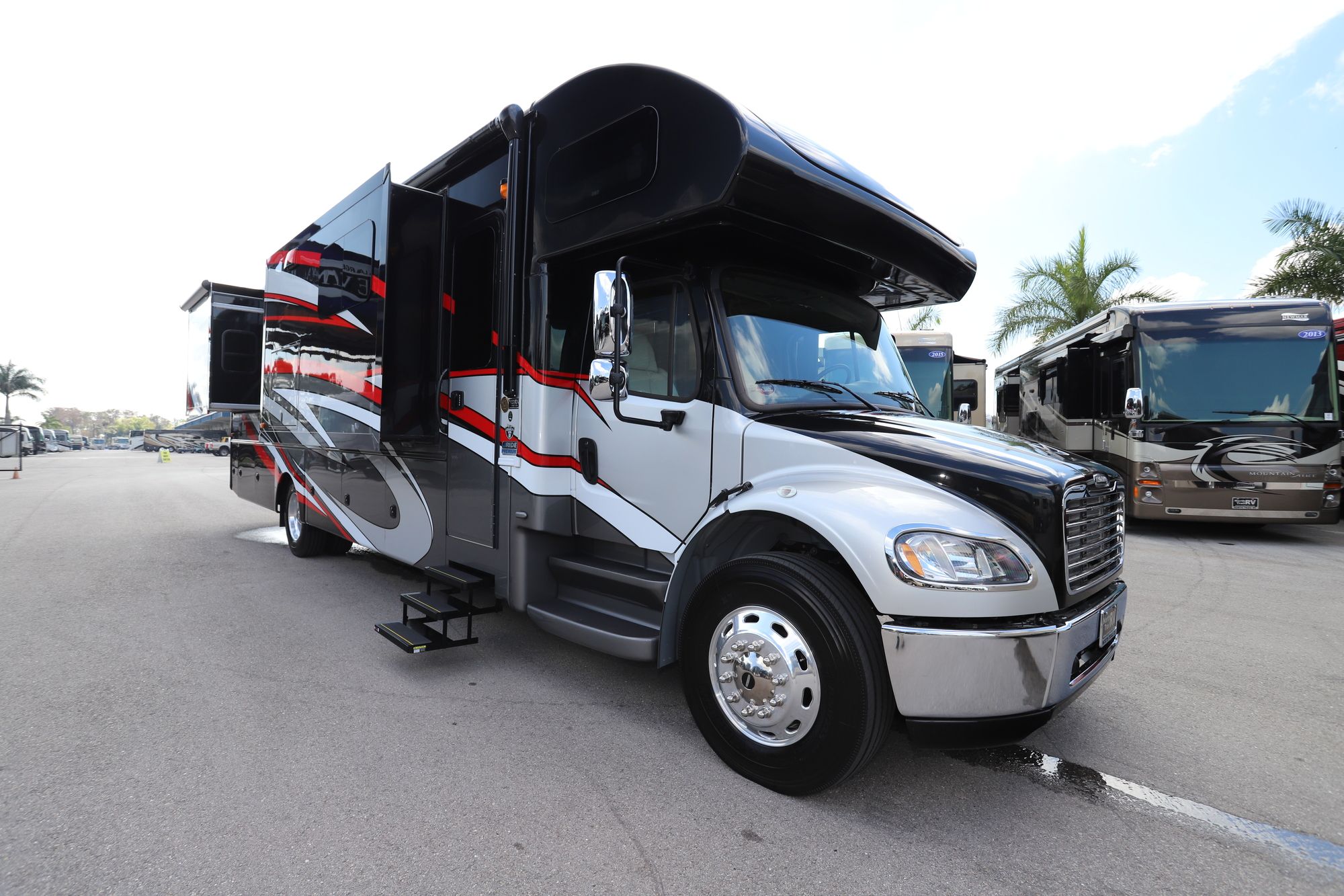 Used 2019 Jayco Seneca 37TS Super C  For Sale