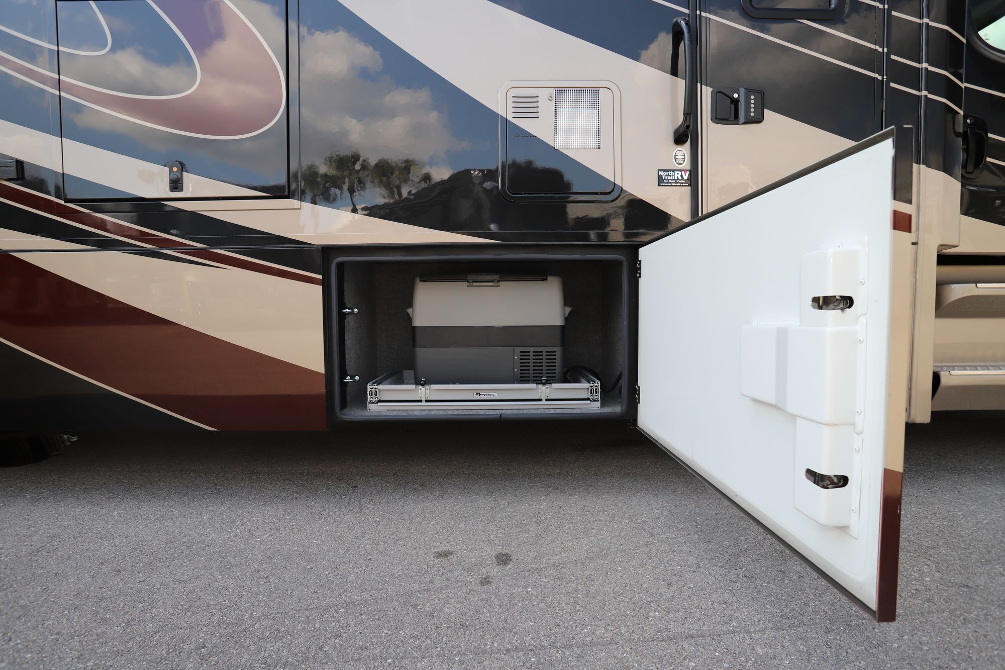 Used 2016 Renegade Rv Verona 40VBH Super C  For Sale