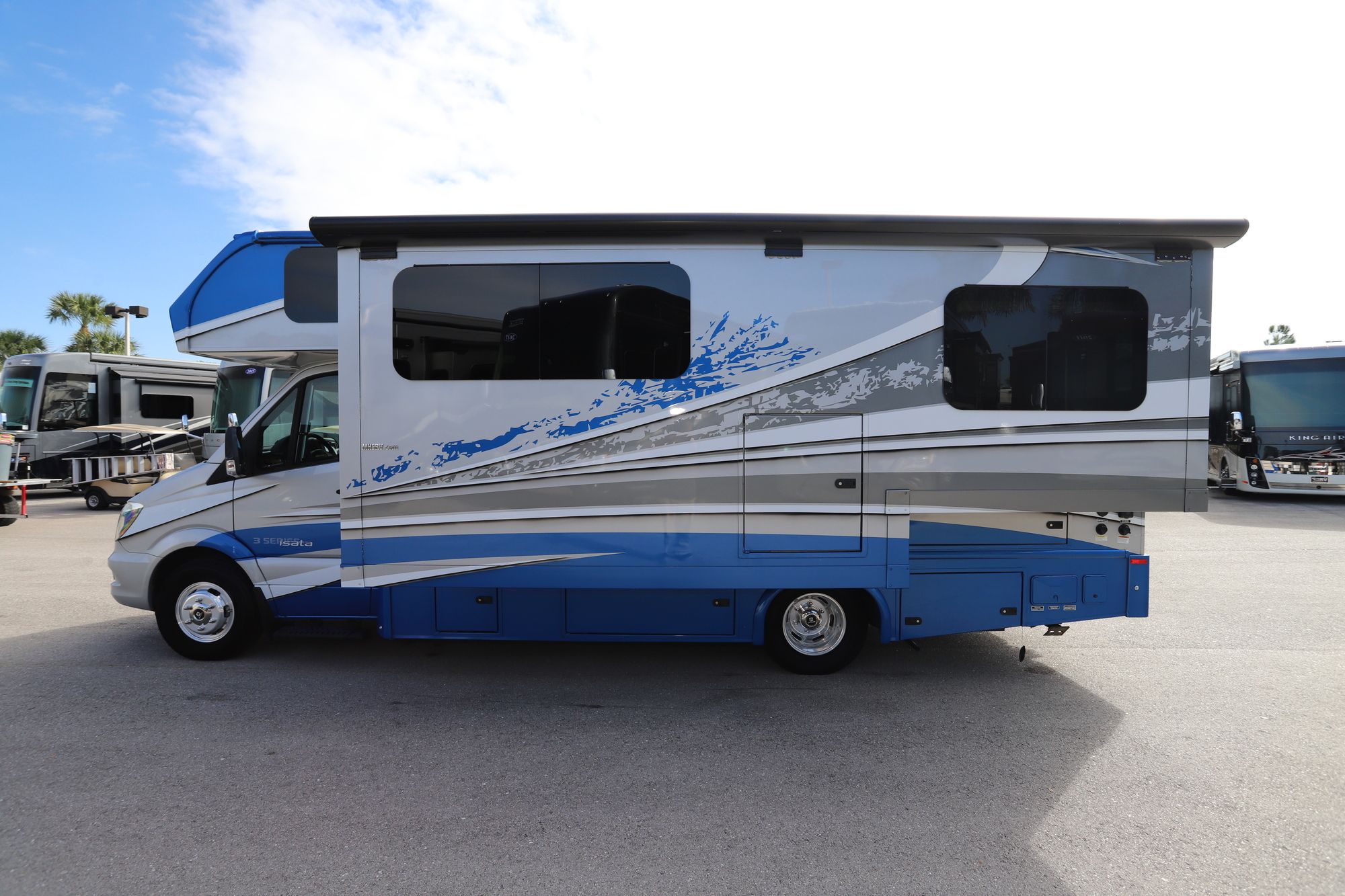 Used 2019 Dynamax Isata 3 24FW Class C  For Sale