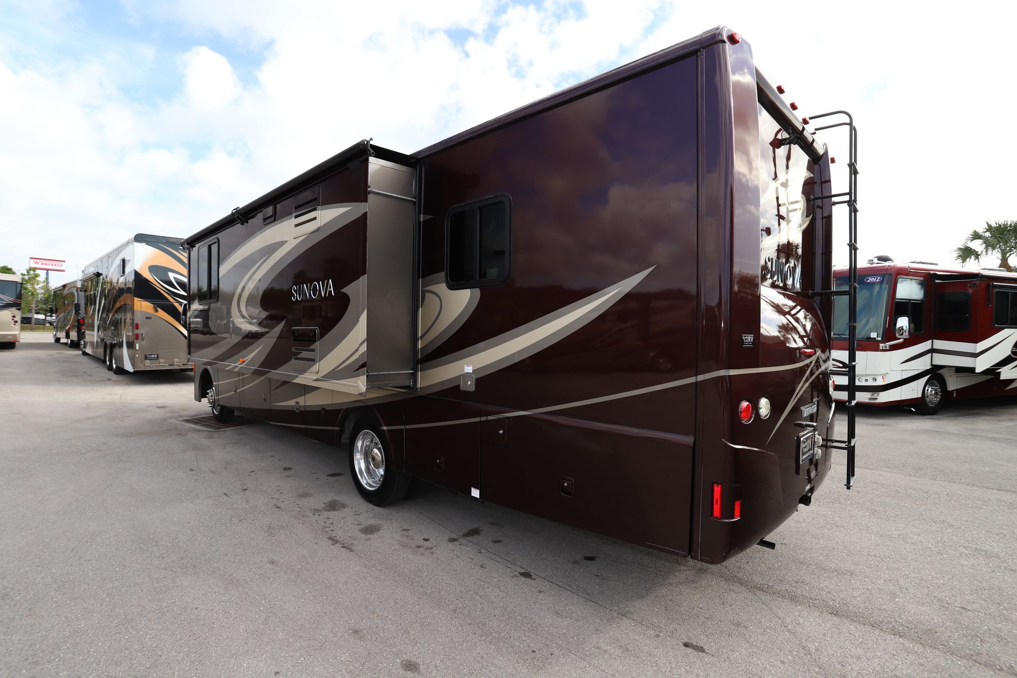 Used 2016 Itasca Sunova 33C Class A  For Sale