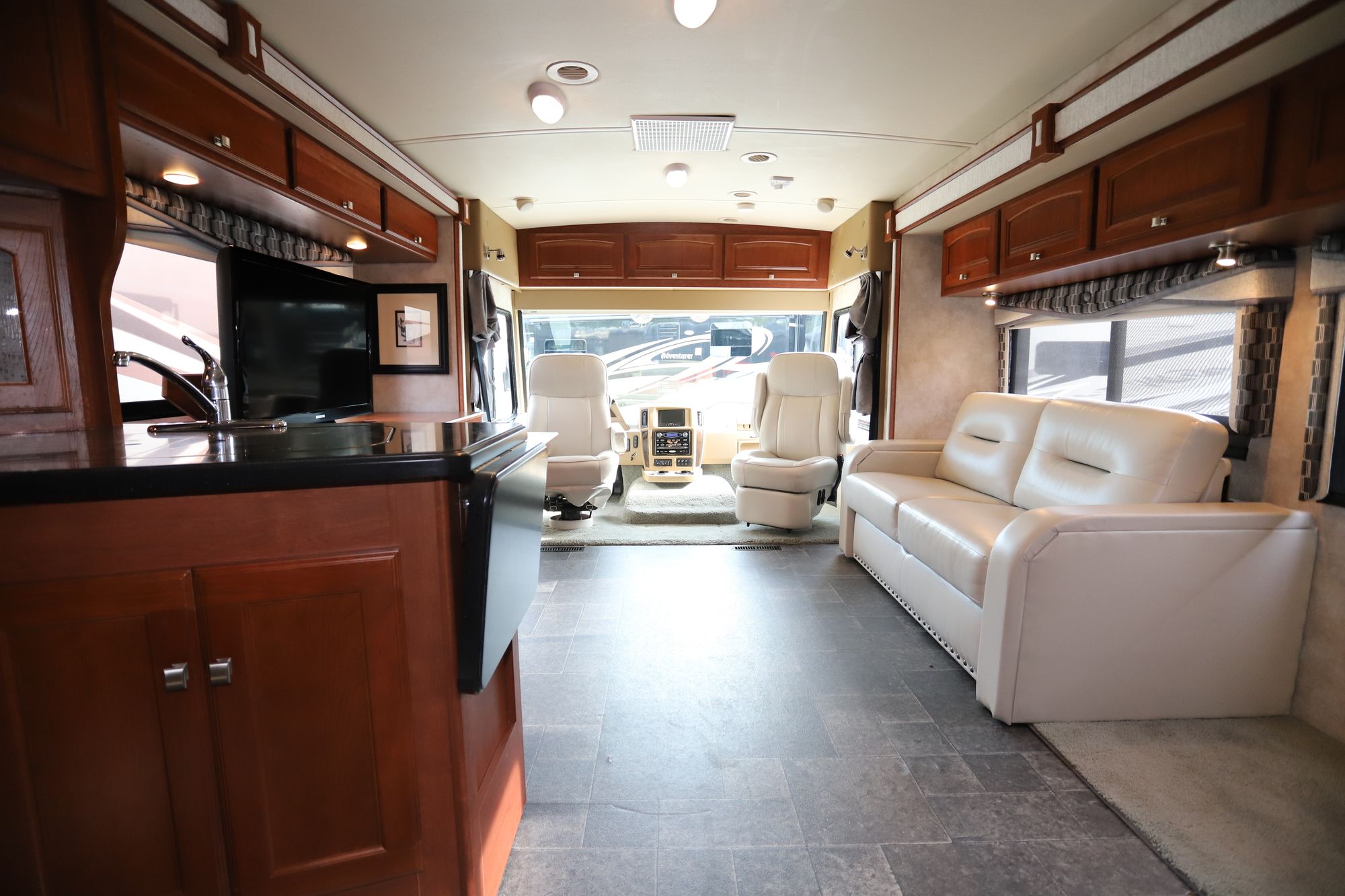 Used 2013 Winnebago Sightseer 33C Class A  For Sale