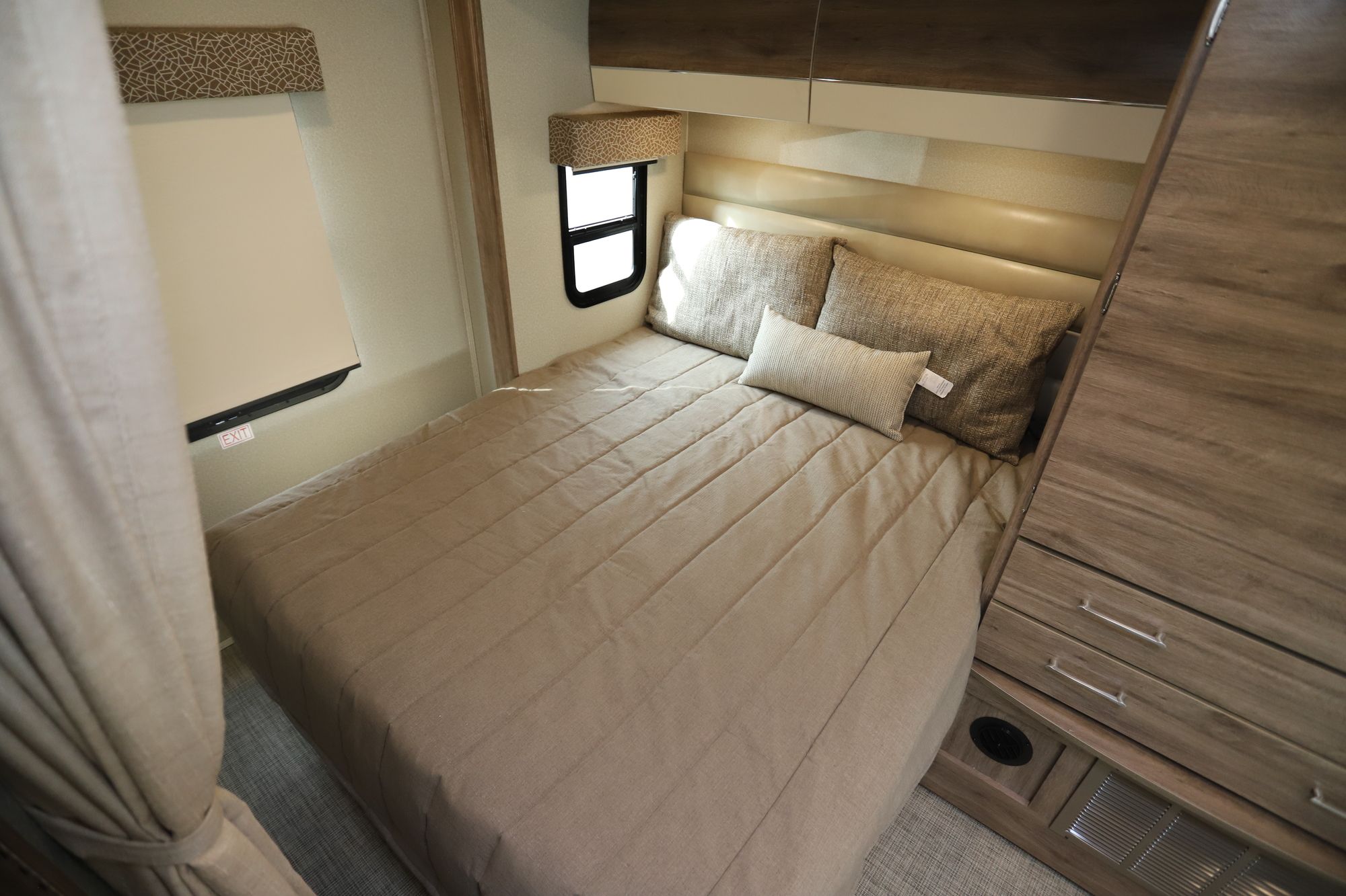 New 2020 Jayco Melbourne Prestige 24LP Class C  For Sale