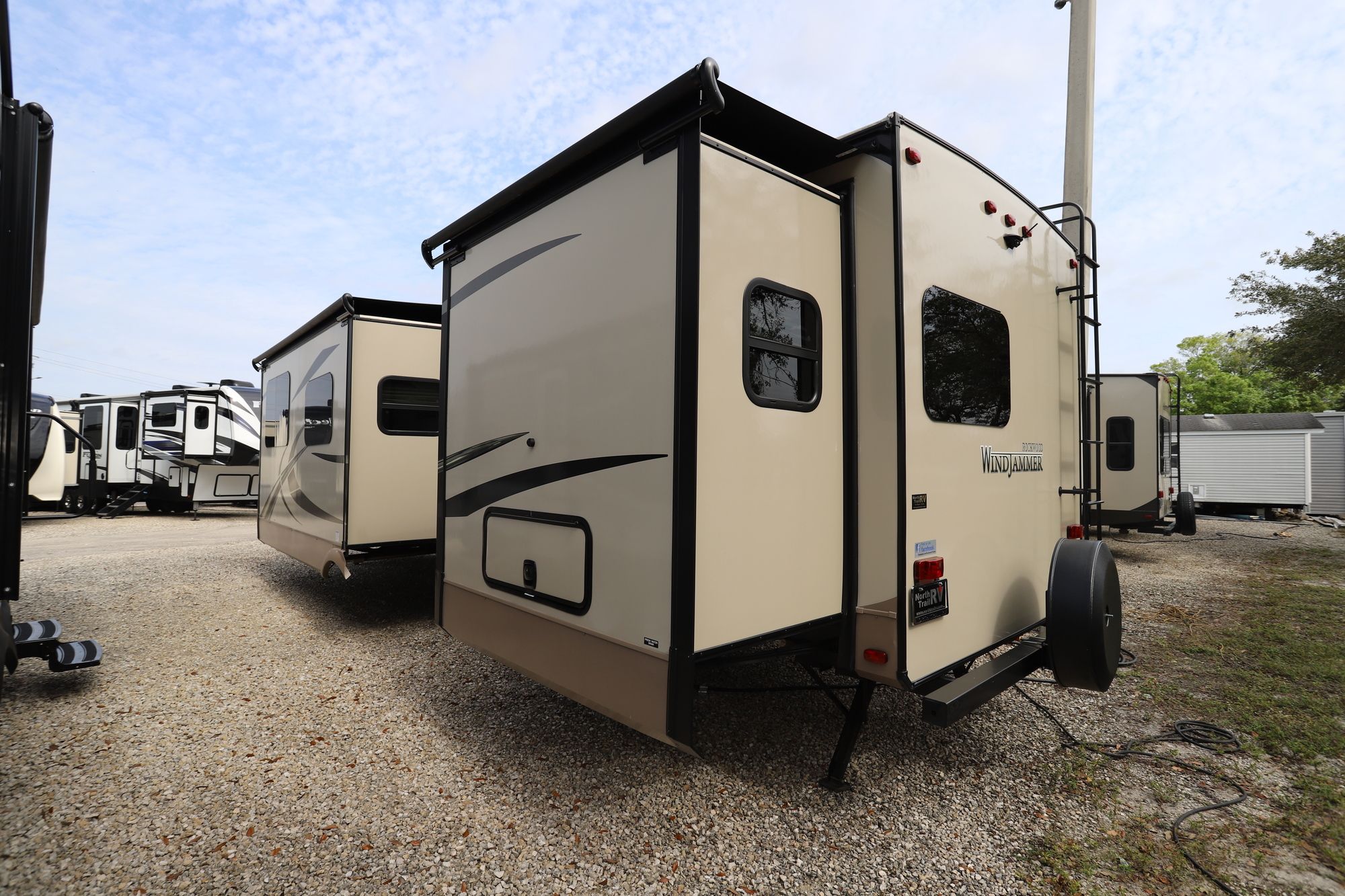 Used 2018 Forest River Windjammer 3008W Travel Trailer  For Sale