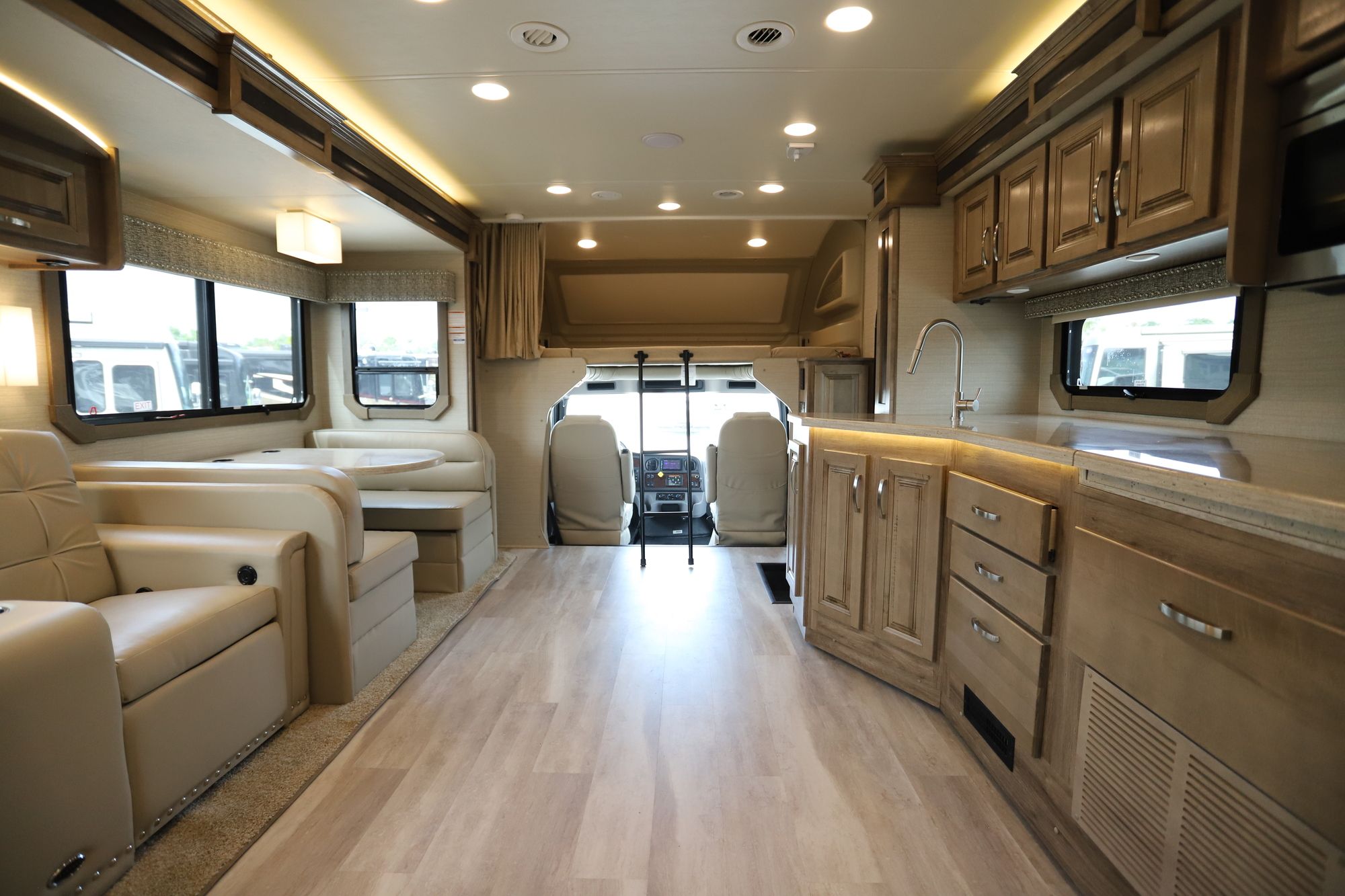 New 2020 Jayco Seneca 37L Super C  For Sale