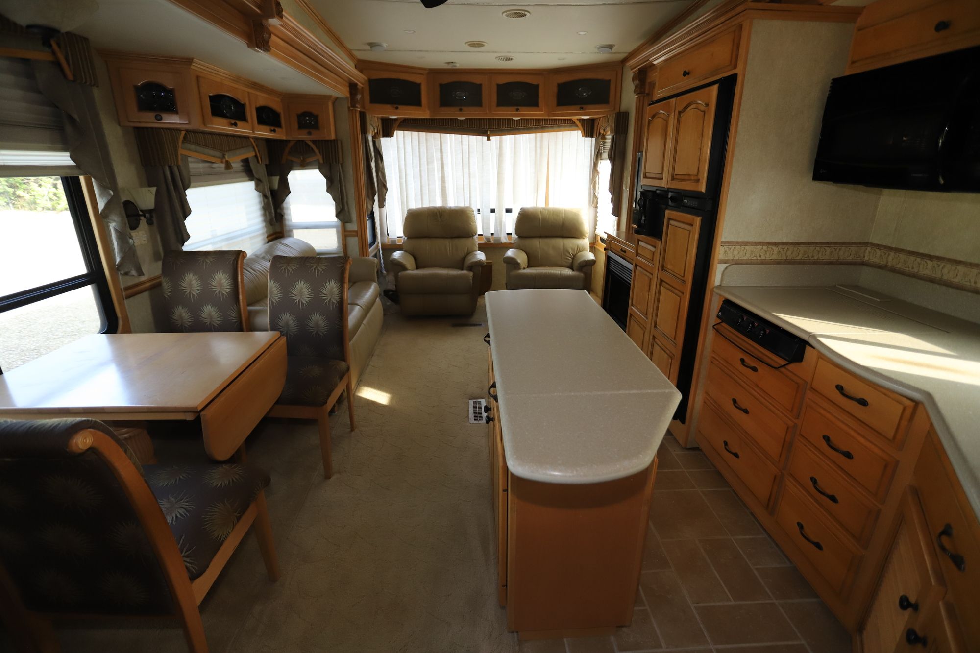 Used 2008 Newmar Kountry Aire 36KSSH Fifth Wheel  For Sale