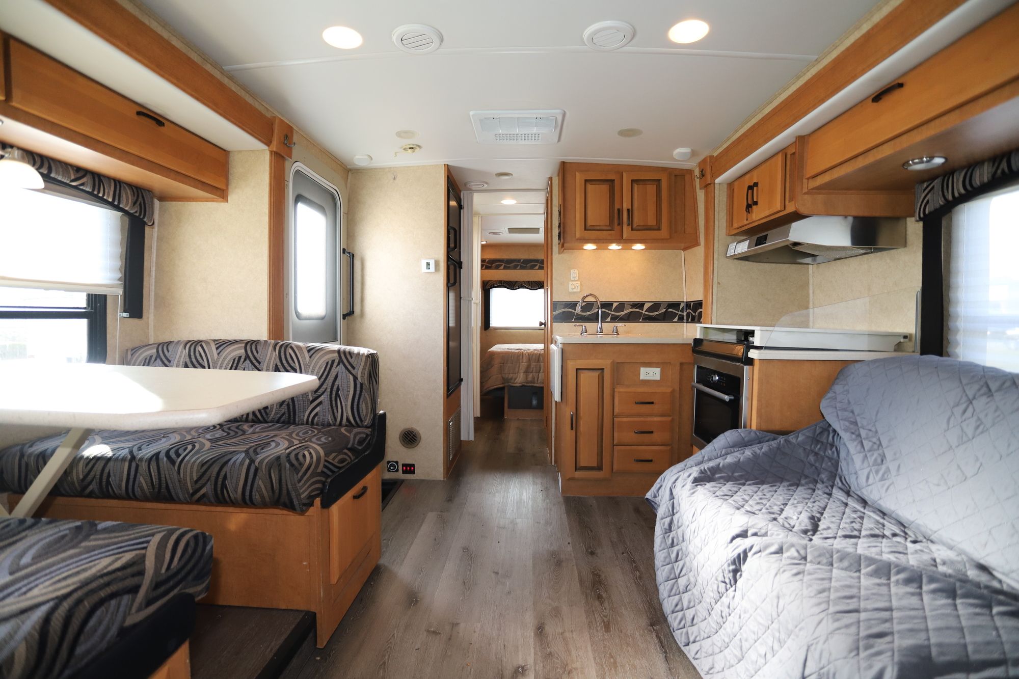 Used 2011 Forest River Lexington 283GTS Class C  For Sale