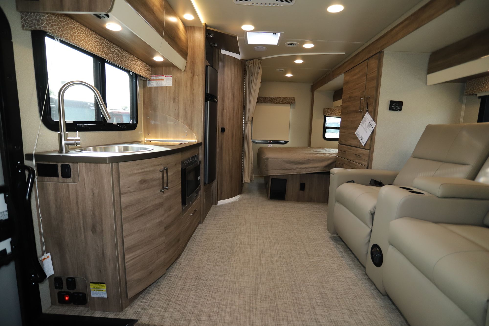 New 2020 Jayco Melbourne Prestige 24LP Class C  For Sale