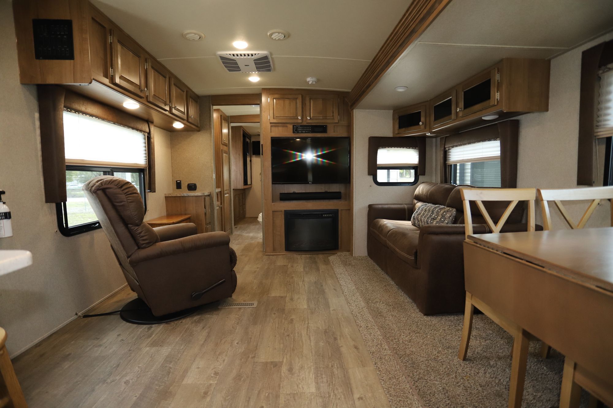 Used 2018 Forest River Windjammer 3008W Travel Trailer  For Sale