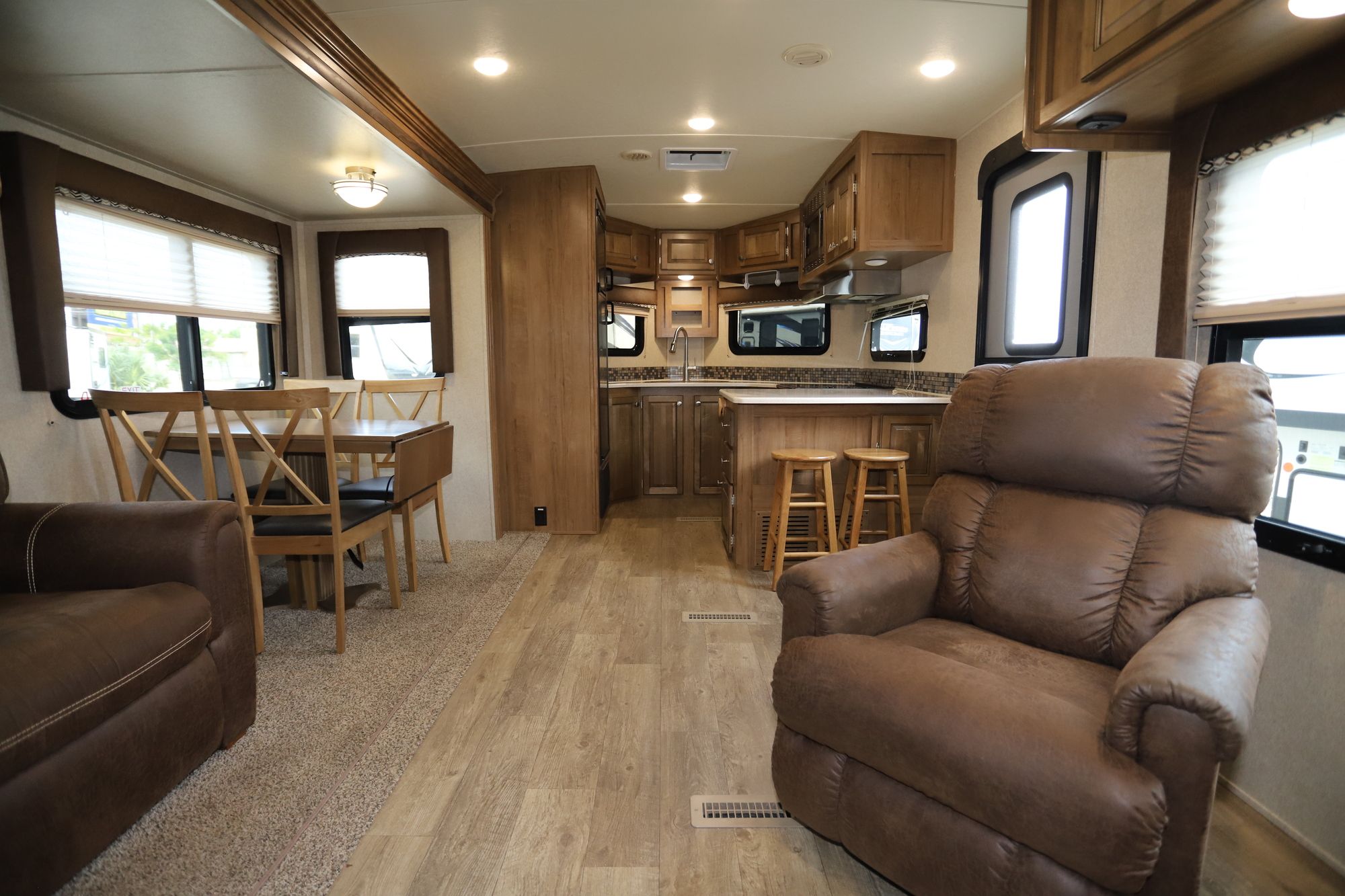 Used 2018 Forest River Windjammer 3008W Travel Trailer  For Sale