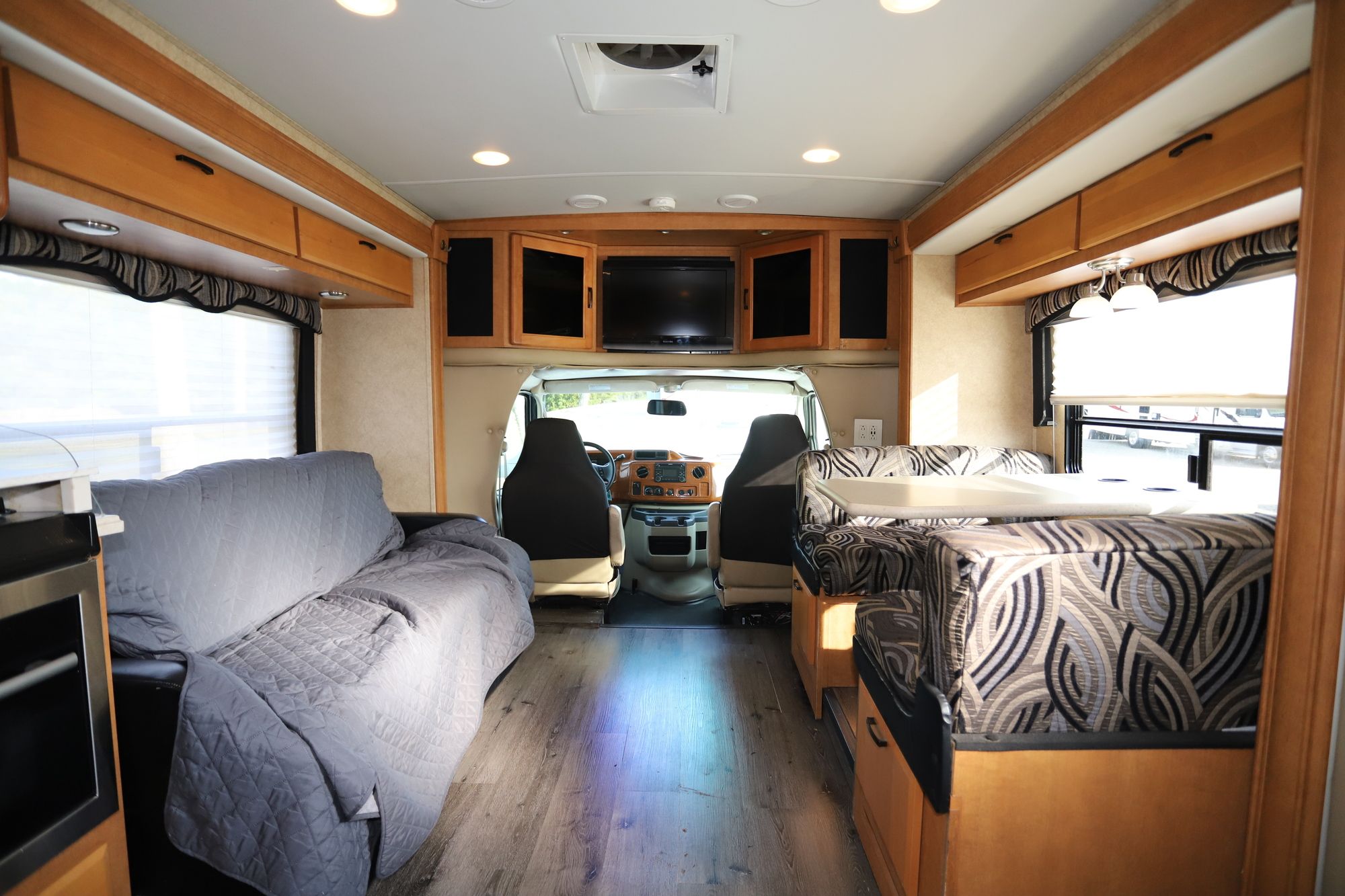 Used 2011 Forest River Lexington 283GTS Class C  For Sale