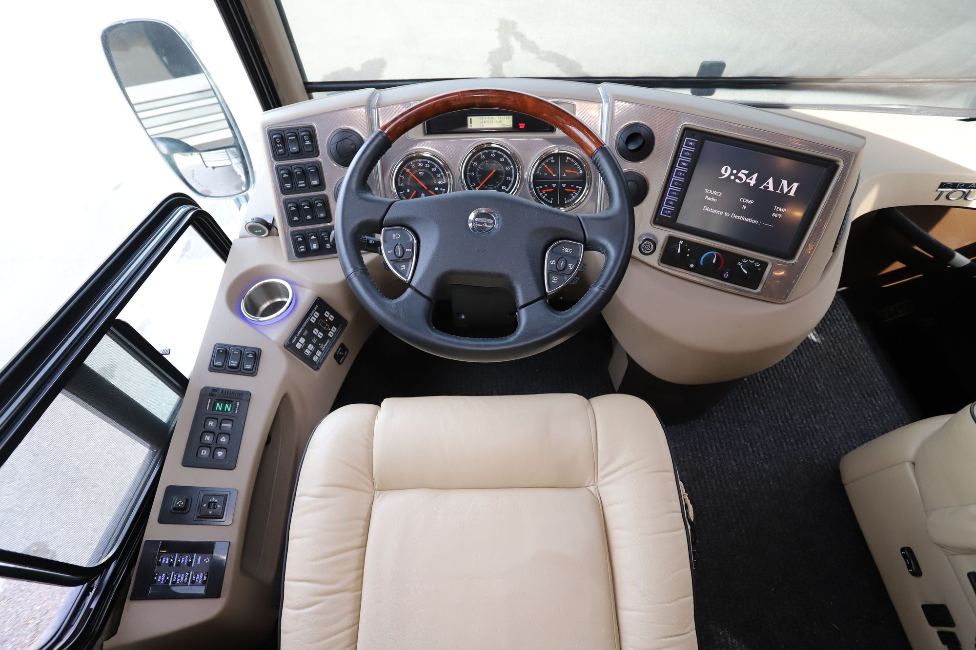 Used 2017 Winnebago Grand Tour 45RL Class A  For Sale