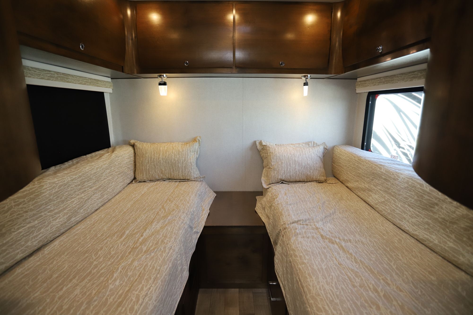 Used 2019 Tiffin Motor Homes Wayfarer 24TW Class C  For Sale