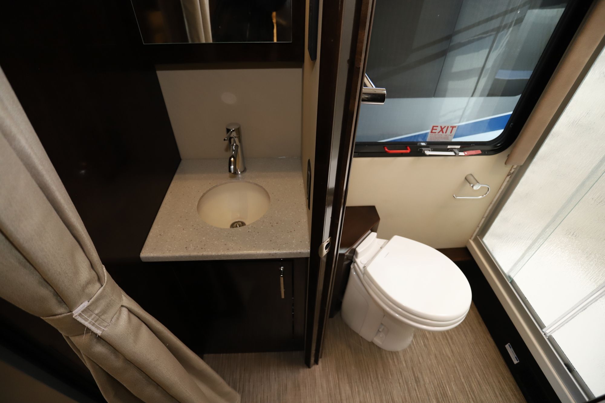 New 2020 Renegade Rv Vienna 25-V-FWC Class C  For Sale