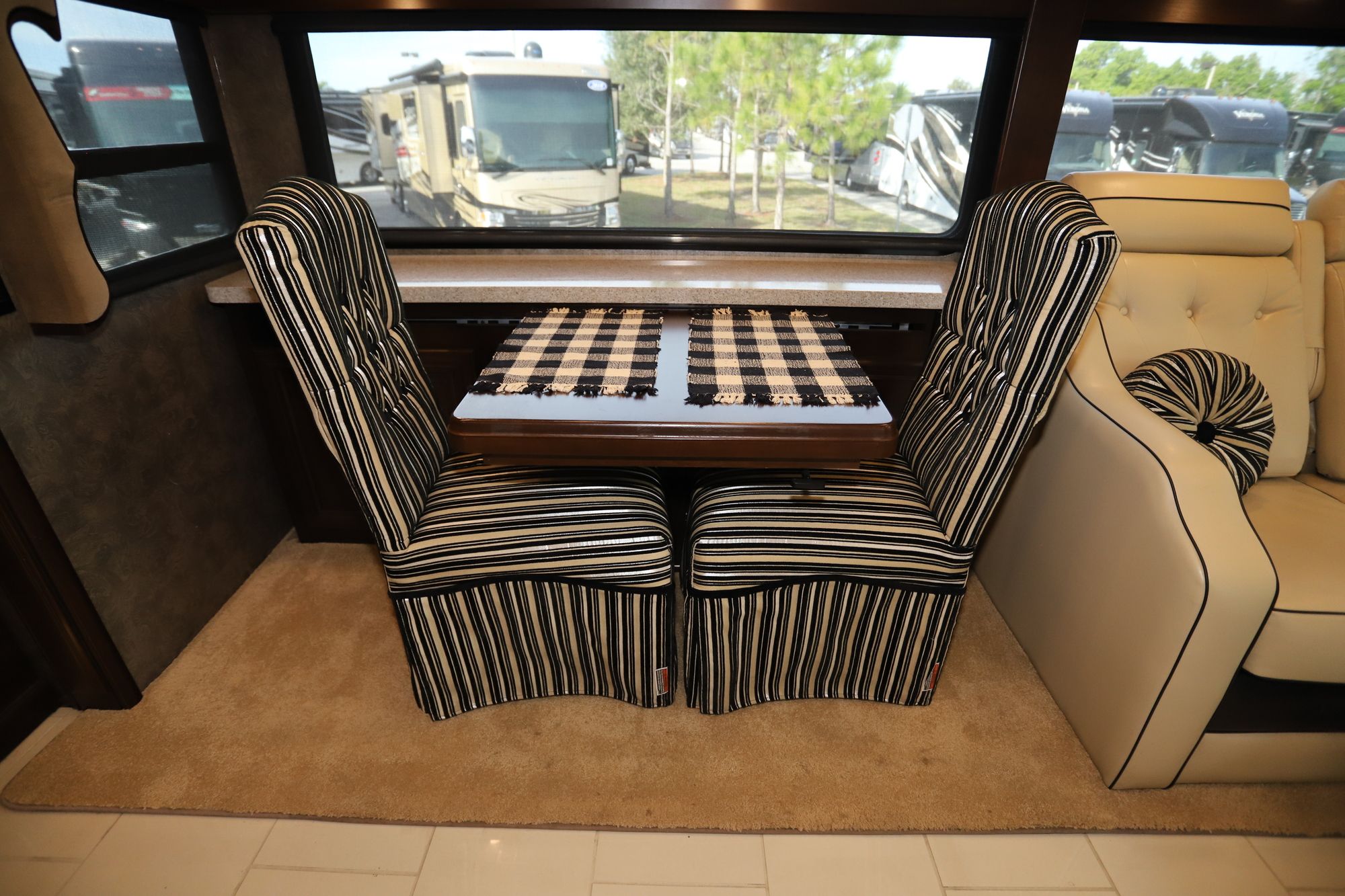 Used 2017 Winnebago Grand Tour 45RL Class A  For Sale