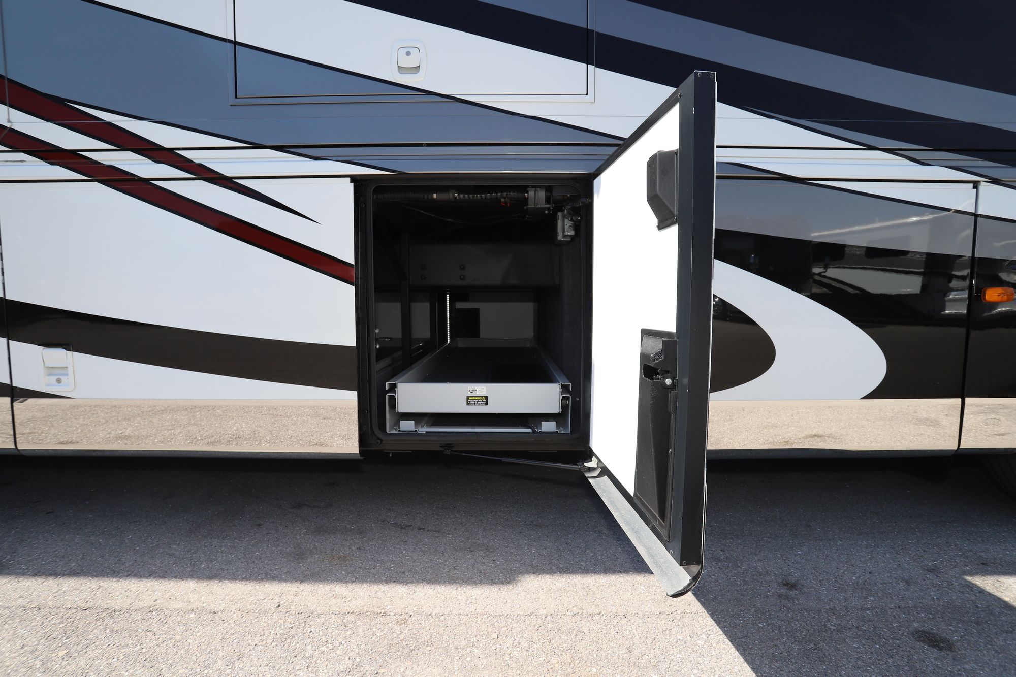 Used 2015 Newmar Essex 4553 Class A  For Sale