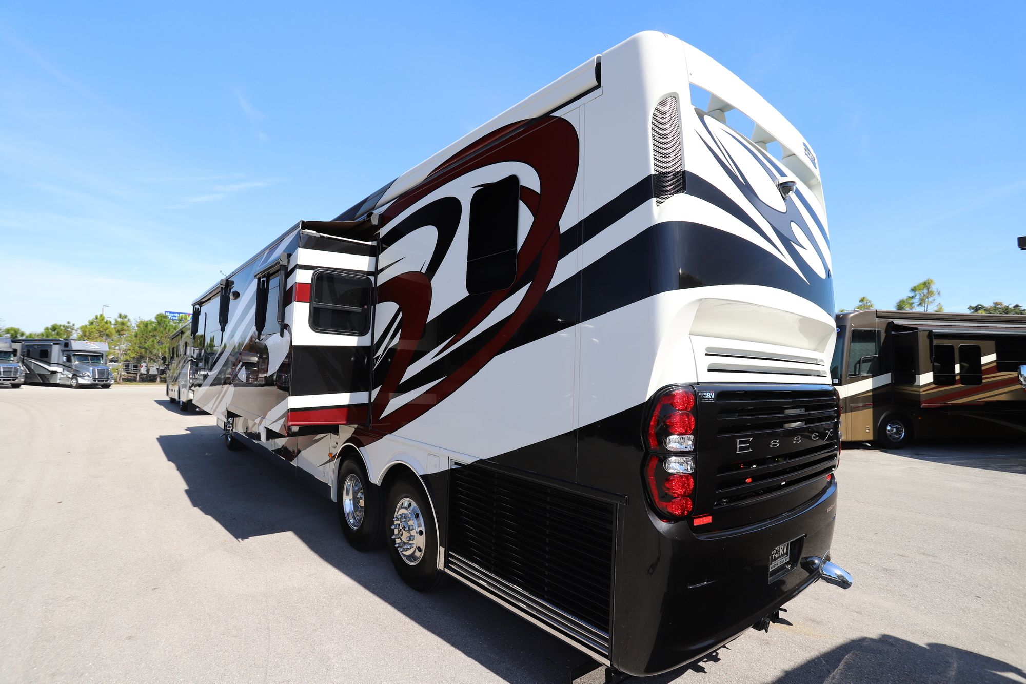 Used 2015 Newmar Essex 4553 Class A  For Sale