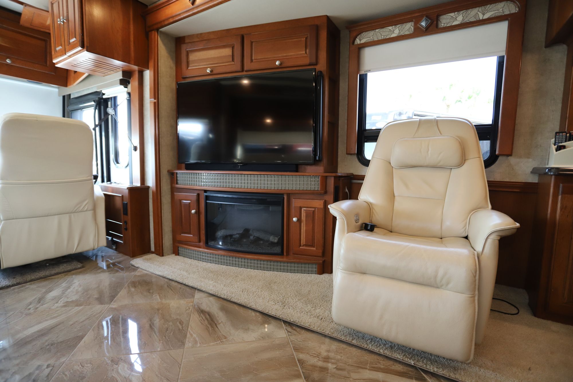 Used 2015 Winnebago Journey 42E Class A  For Sale