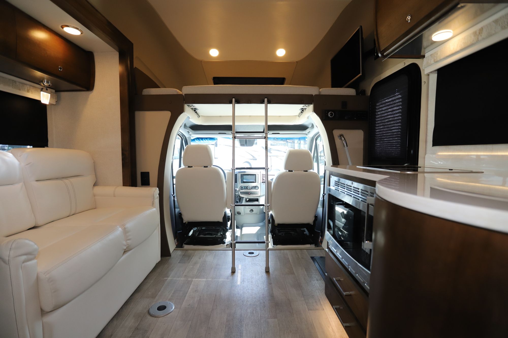 Used 2019 Tiffin Motor Homes Wayfarer 24TW Class C  For Sale