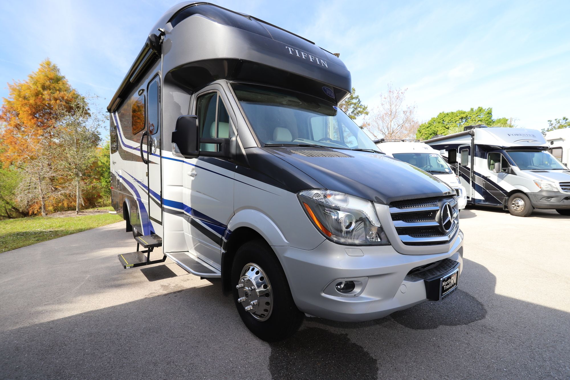 Used 2019 Tiffin Motor Homes Wayfarer 24TW Class C  For Sale