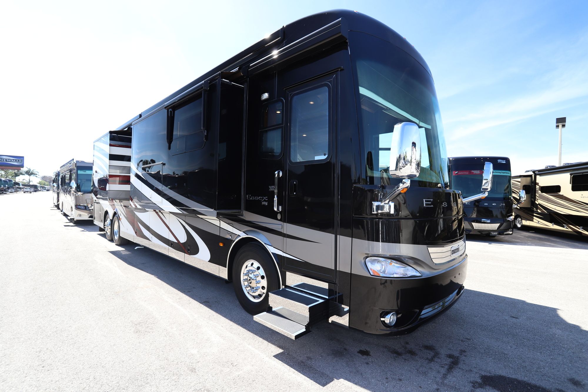 Used 2015 Newmar Essex 4553 Class A  For Sale