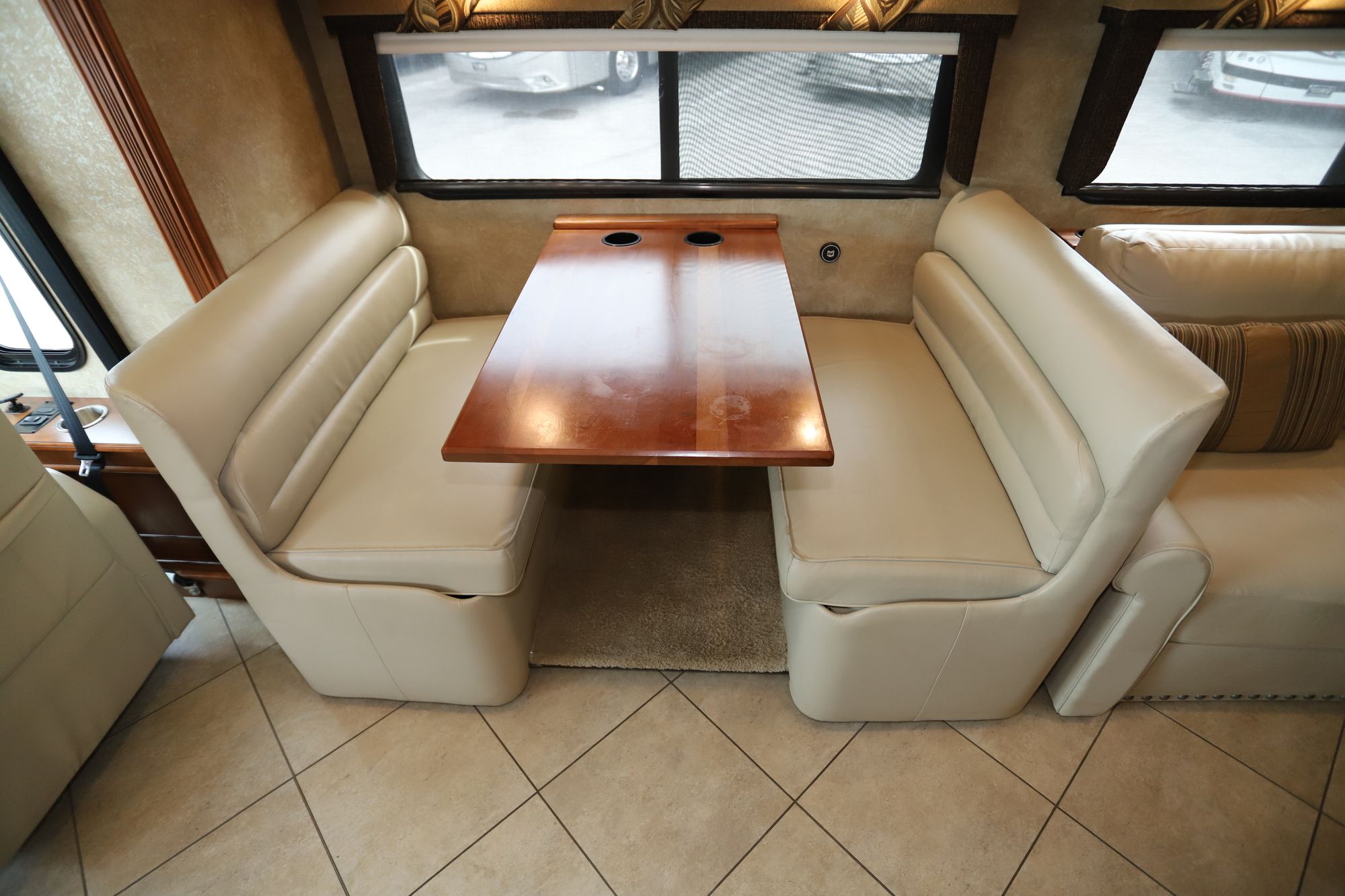 Used 2015 Winnebago Forza 38R Class A  For Sale