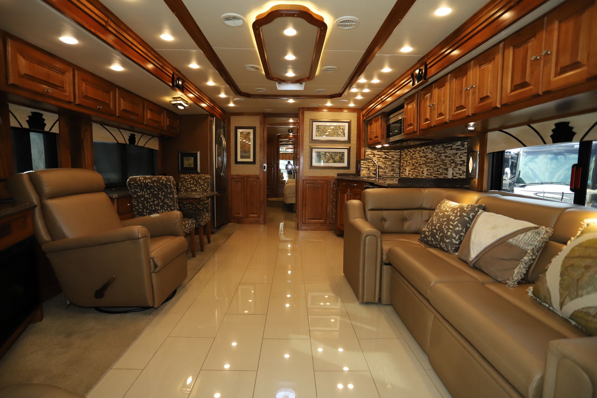 Used 2015 Tiffin Motor Homes Phaeton 36GH Class A  For Sale