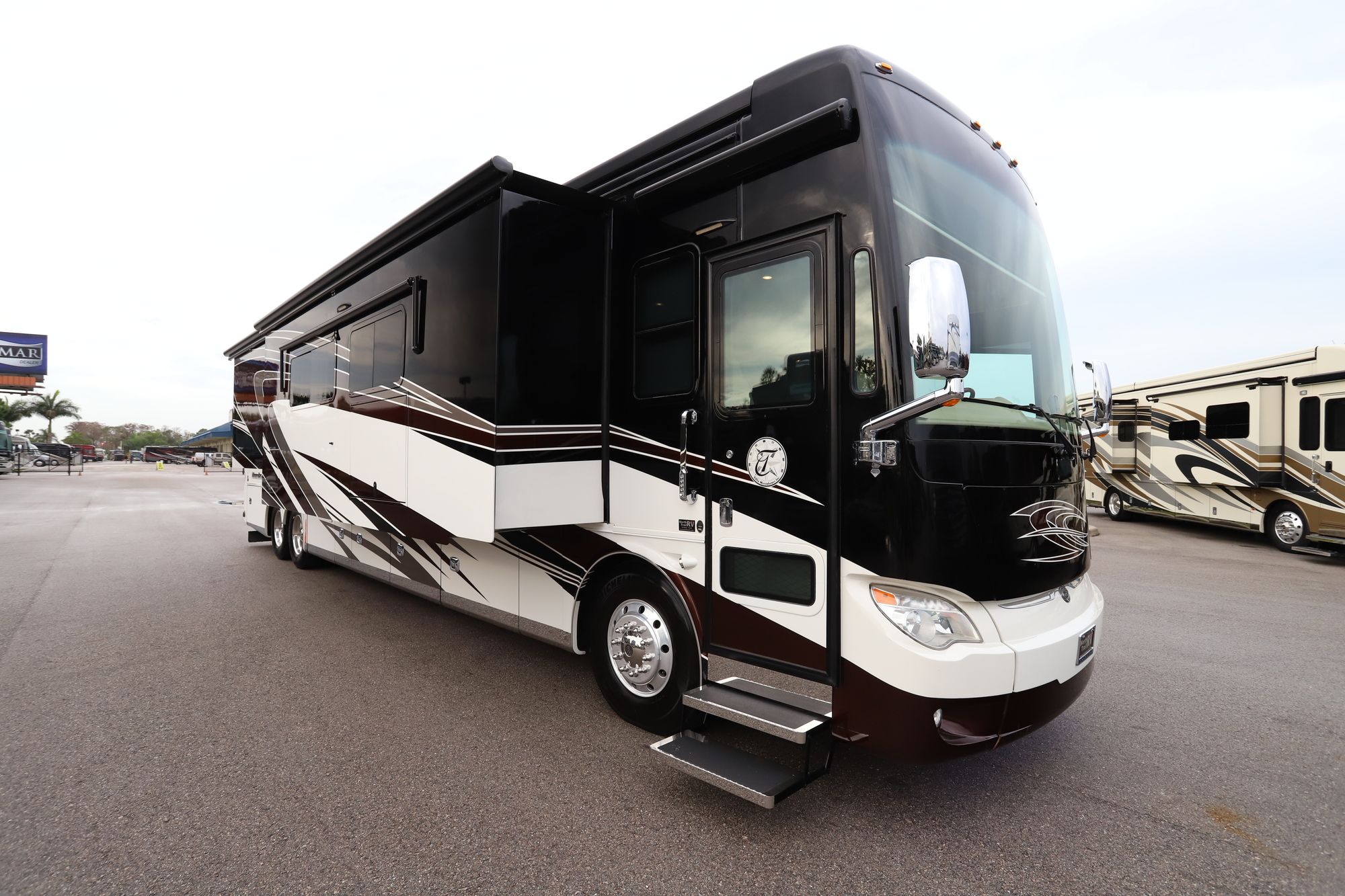 Used 2014 Tiffin Motor Homes Allegro Bus 45 LP Class A  For Sale