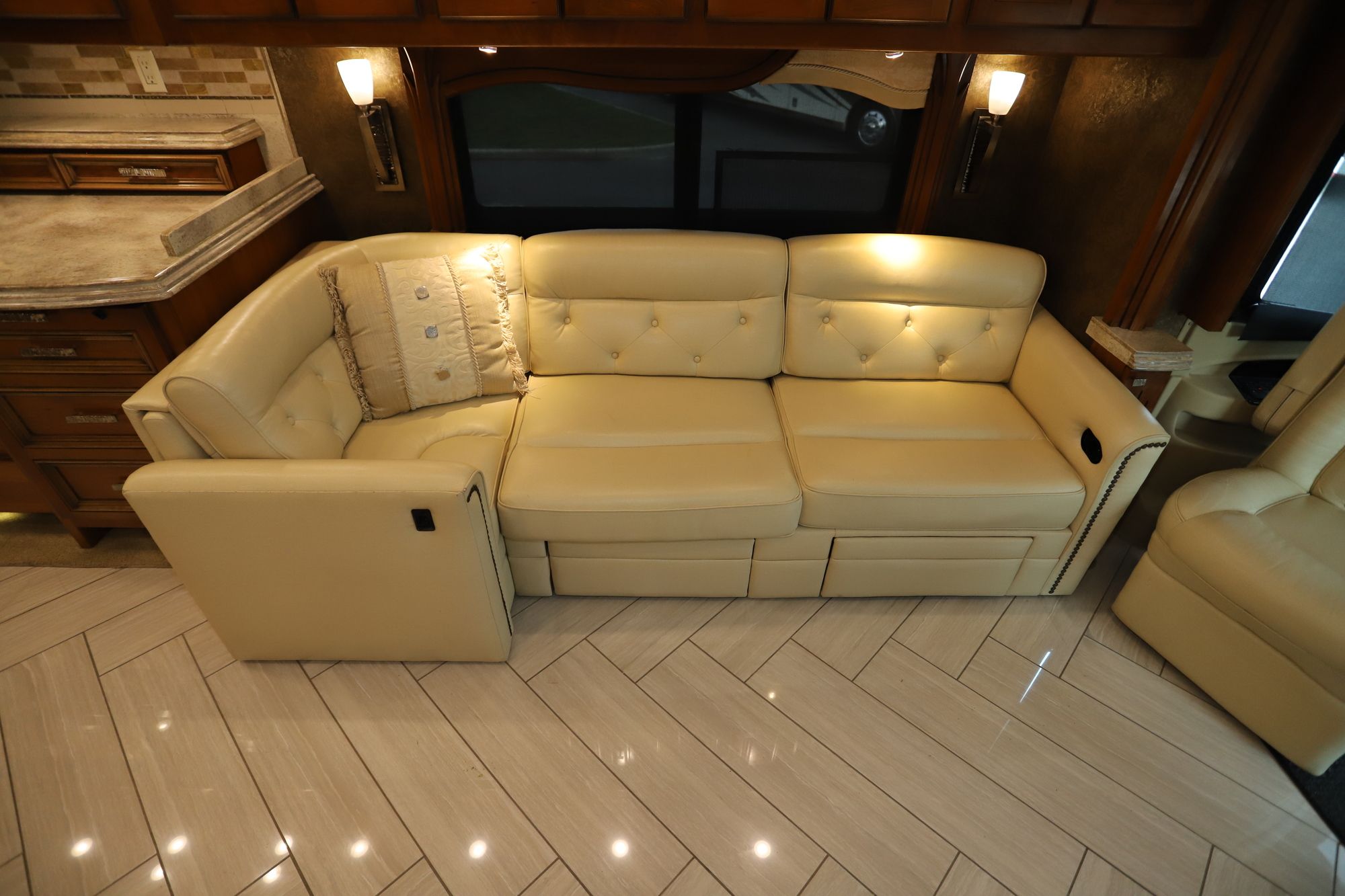 Used 2014 Tiffin Motor Homes Allegro Bus 45 LP Class A  For Sale