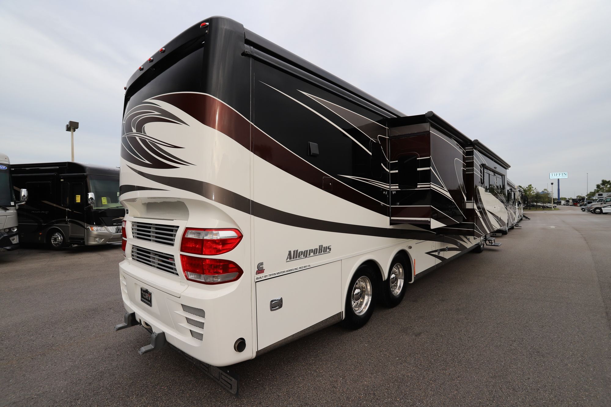 Used 2014 Tiffin Motor Homes Allegro Bus 45 LP Class A  For Sale