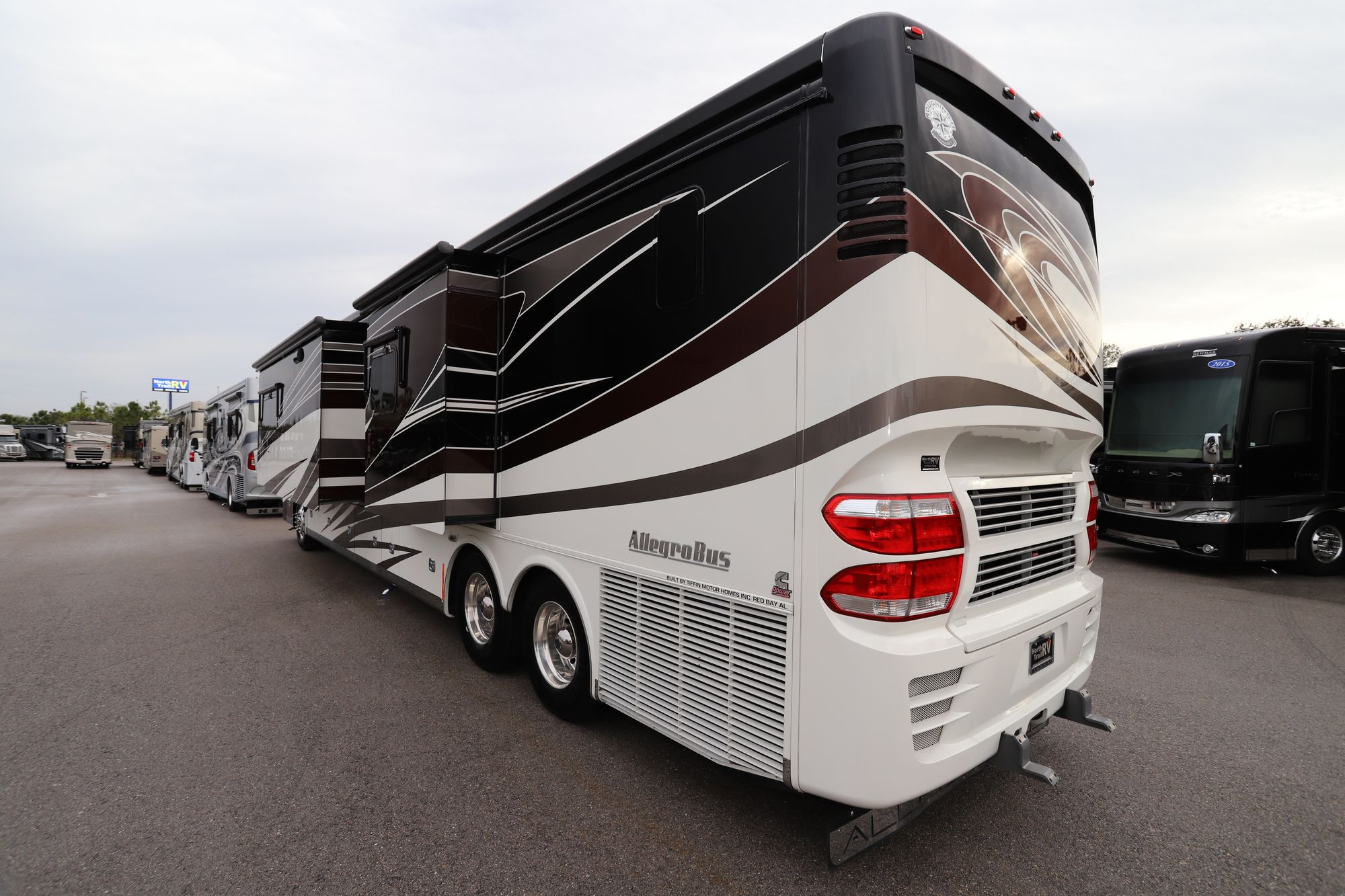 Used 2014 Tiffin Motor Homes Allegro Bus 45 LP Class A  For Sale