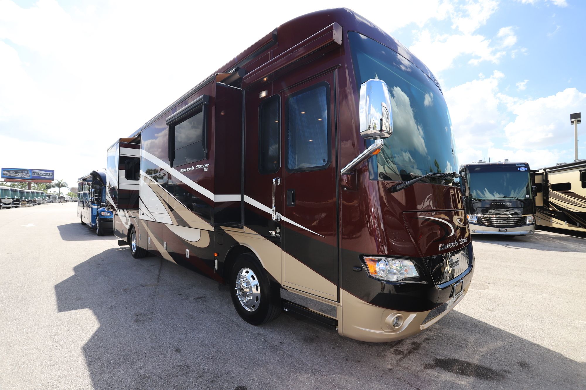 Used 2017 Newmar Dutch Star 3736 Class A  For Sale