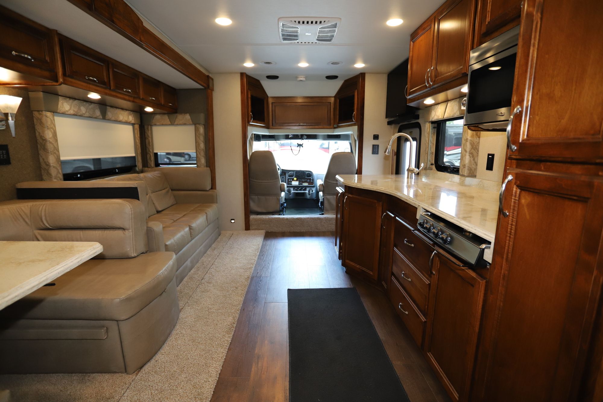 Used 2019 Renegade Rv Verona 40VBH Class C  For Sale