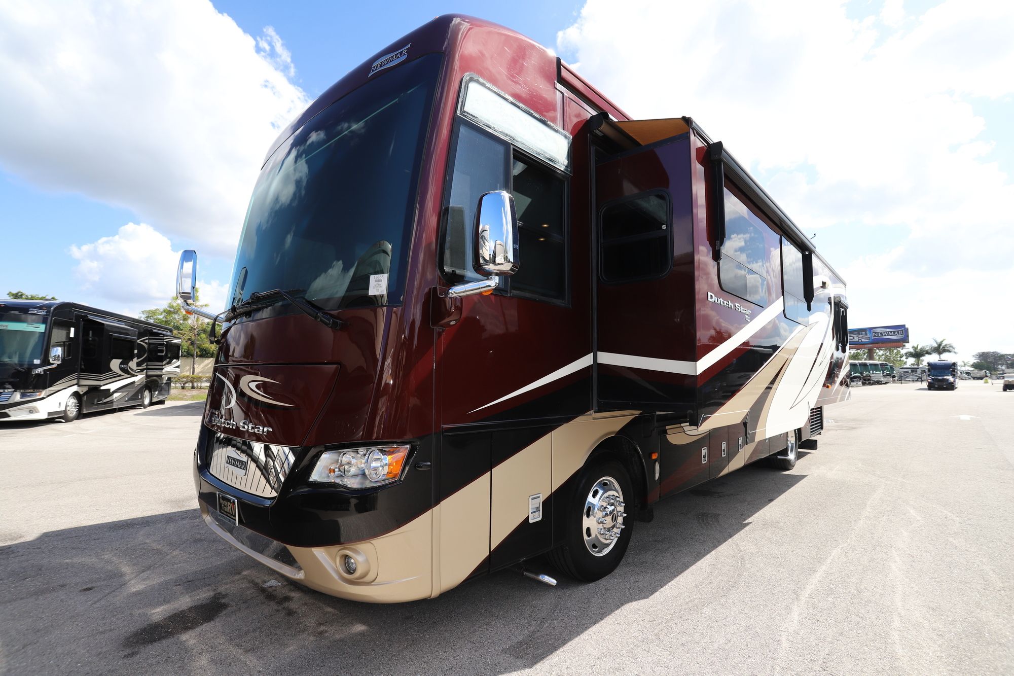 Used 2017 Newmar Dutch Star 3736 Class A  For Sale