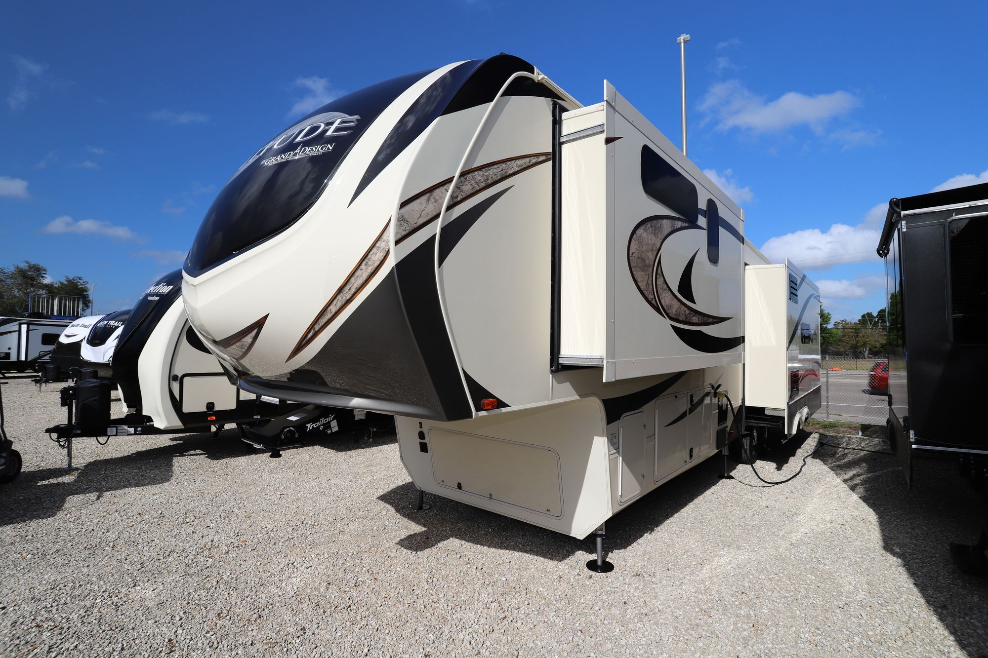 Used 2017 Grand Design Solitude 384-GK Fifth Wheel  For Sale