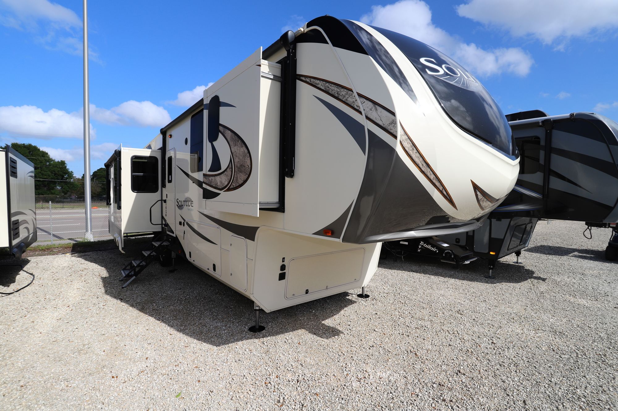 Used 2017 Grand Design Solitude 384-GK Fifth Wheel  For Sale