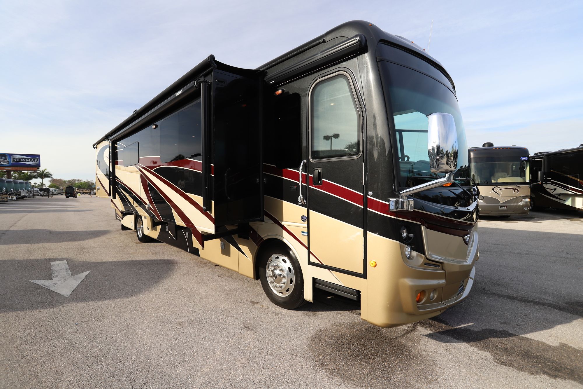 Used 2018 Fleetwood Discovery 39F Class A  For Sale