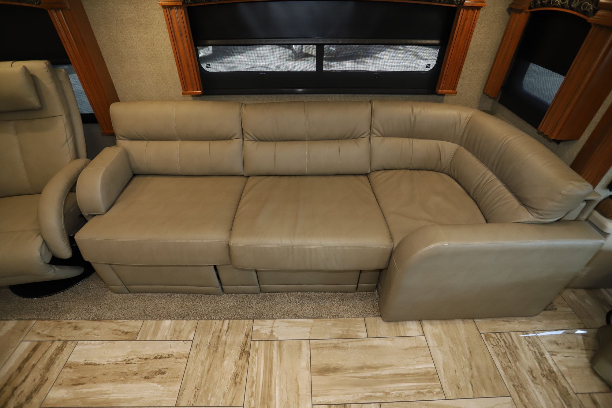 Used 2018 Fleetwood Discovery 39F Class A  For Sale