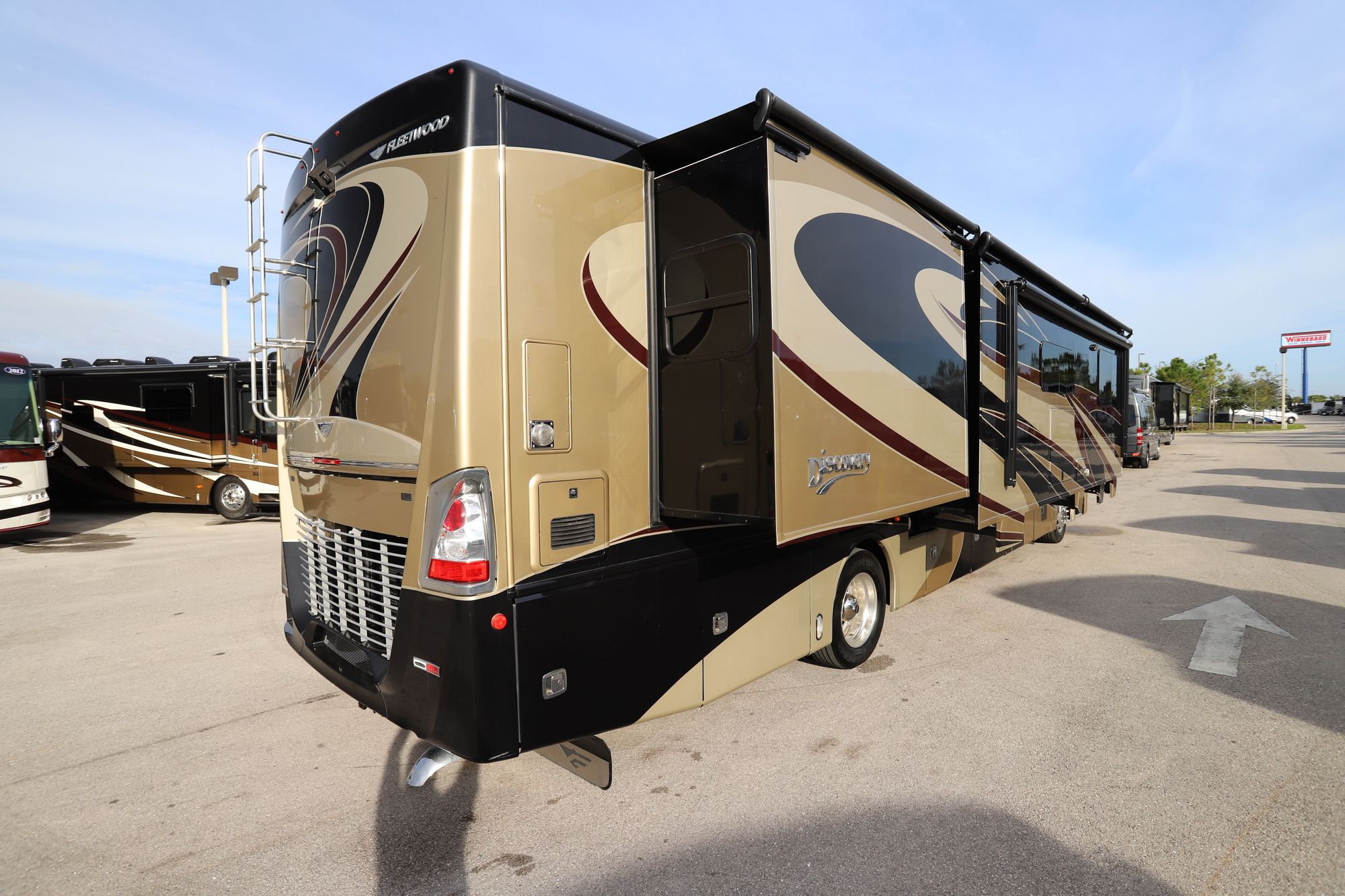 Used 2018 Fleetwood Discovery 39F Class A  For Sale