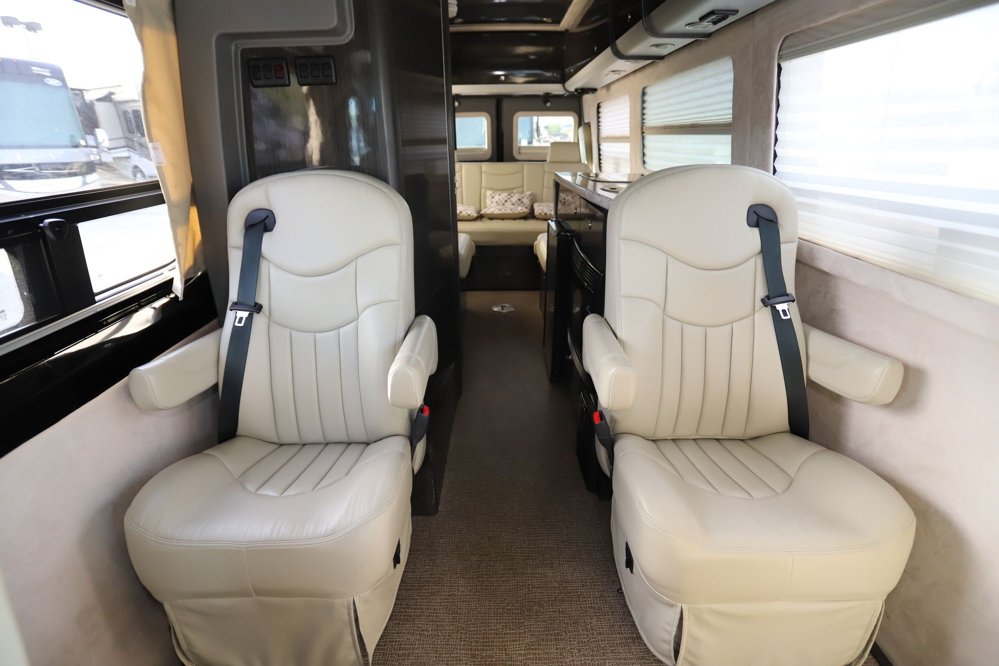 Used 2012 Airstream Interstate EXT LOUNGE Class B  For Sale