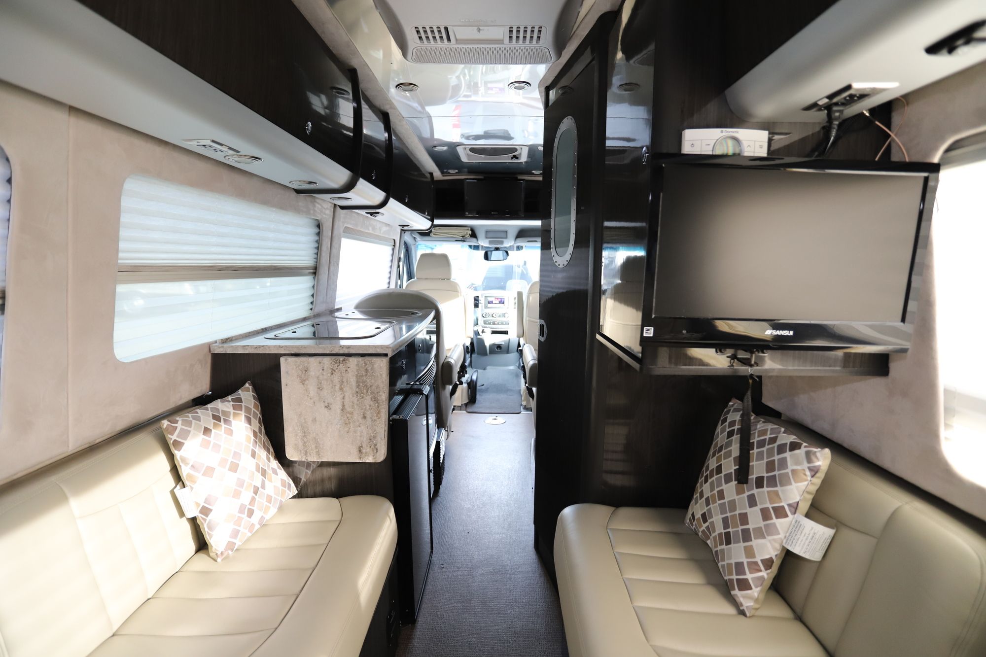 Used 2012 Airstream Interstate EXT LOUNGE Class B  For Sale