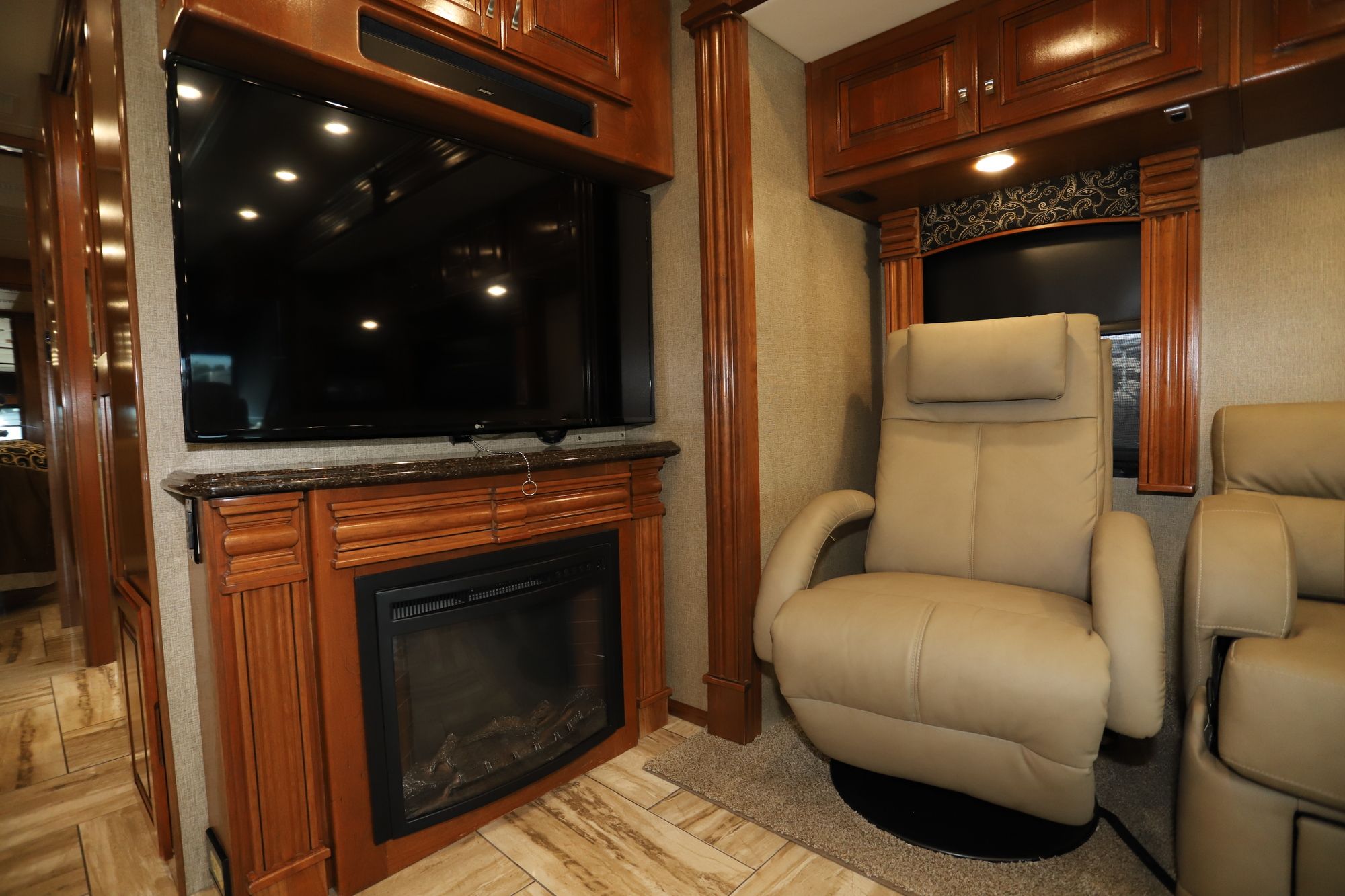 Used 2018 Fleetwood Discovery 39F Class A  For Sale