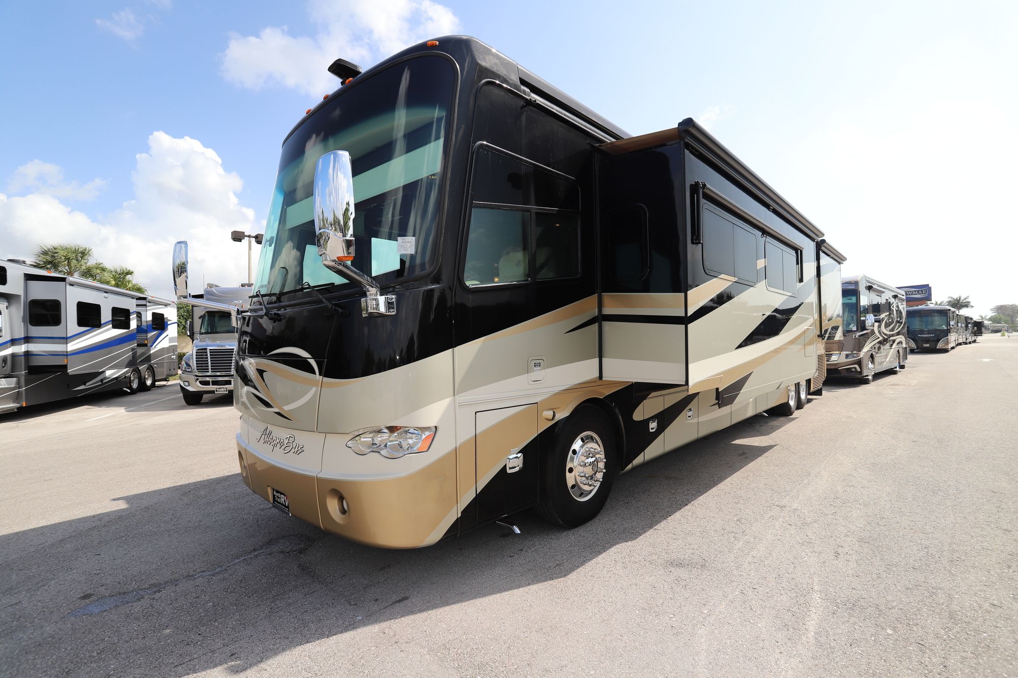 Used 2012 Tiffin Motor Homes Allegro Bus 43QGP Class A  For Sale