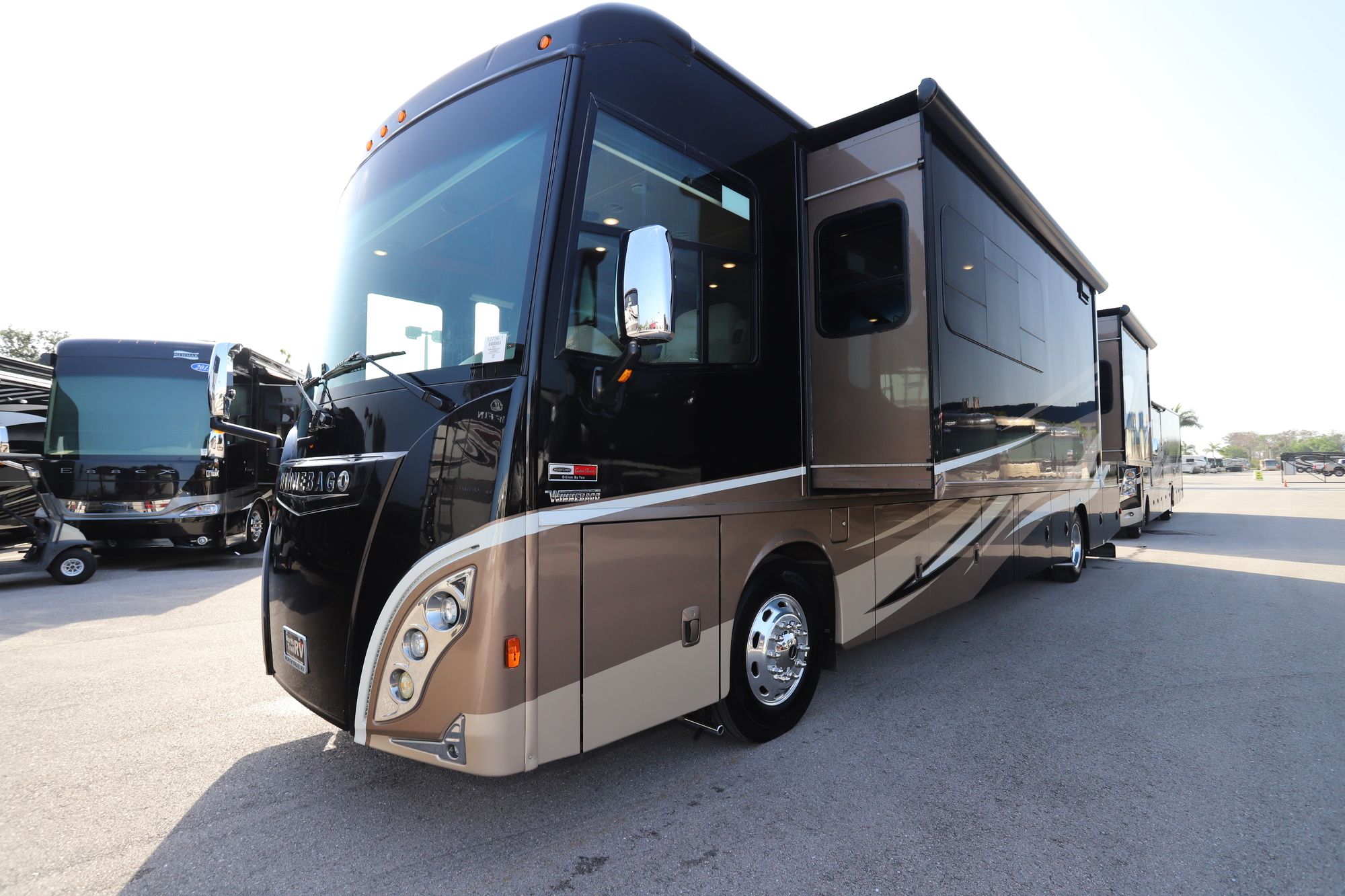 Used 2017 Winnebago Journey 40J Class A  For Sale