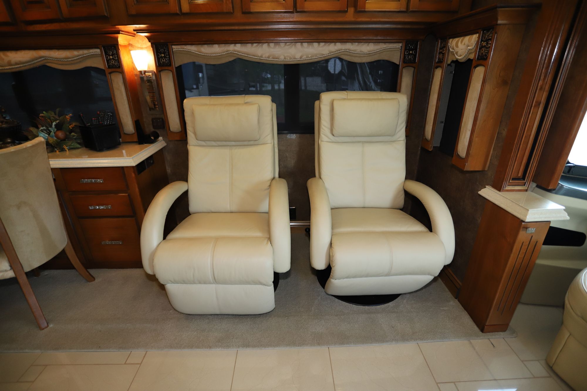 Used 2012 Tiffin Motor Homes Allegro Bus 43QGP Class A  For Sale